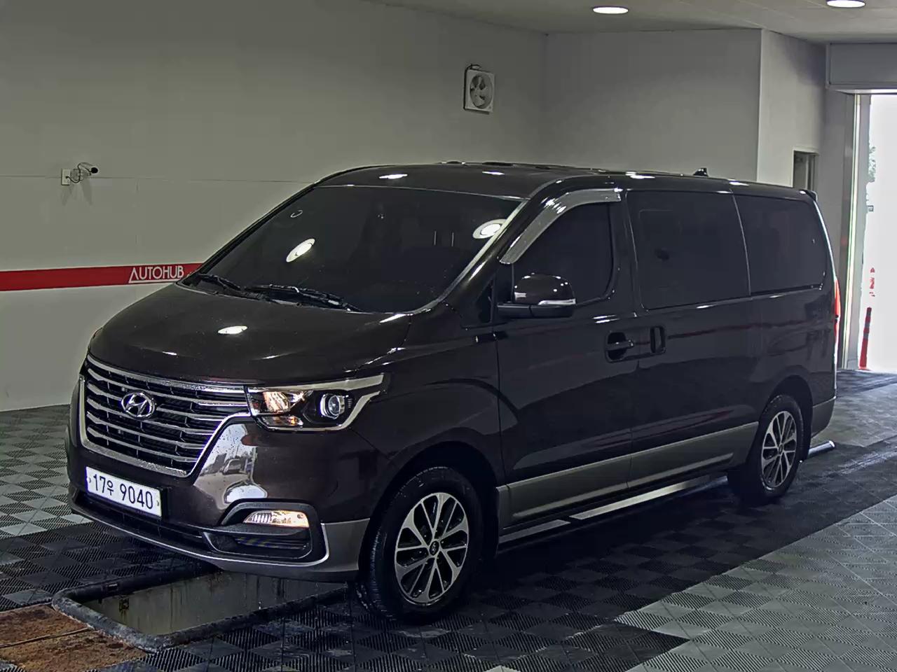 2019 - hyundai grand starex