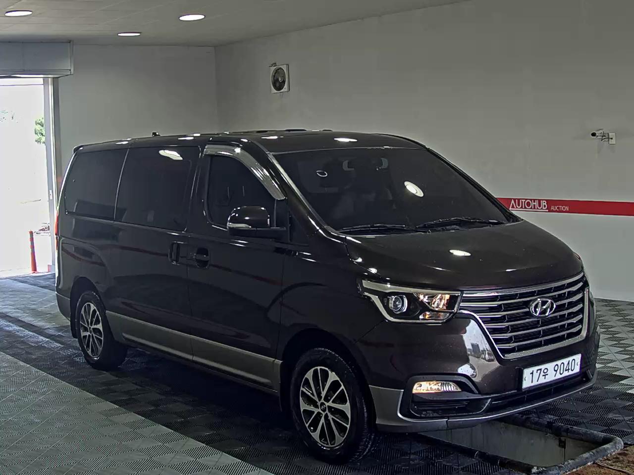 2019 - hyundai grand starex