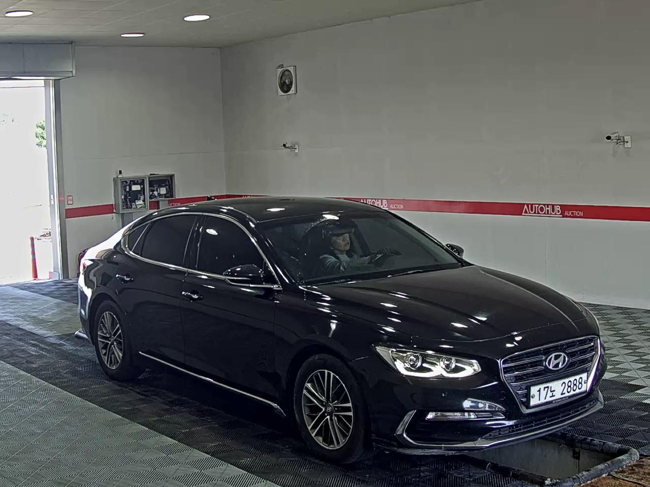 2018 - hyundai grandeur