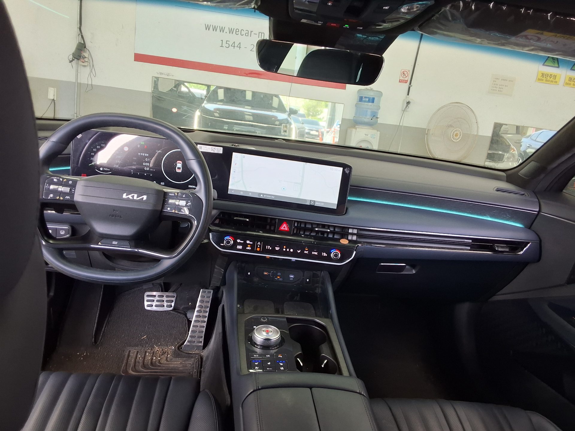 2025 - kia k8
