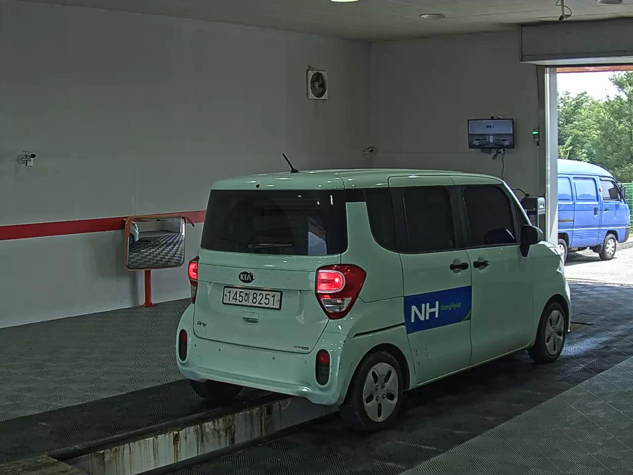 2020 - kia ray