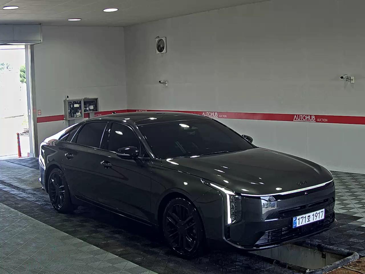 2025 - kia k8