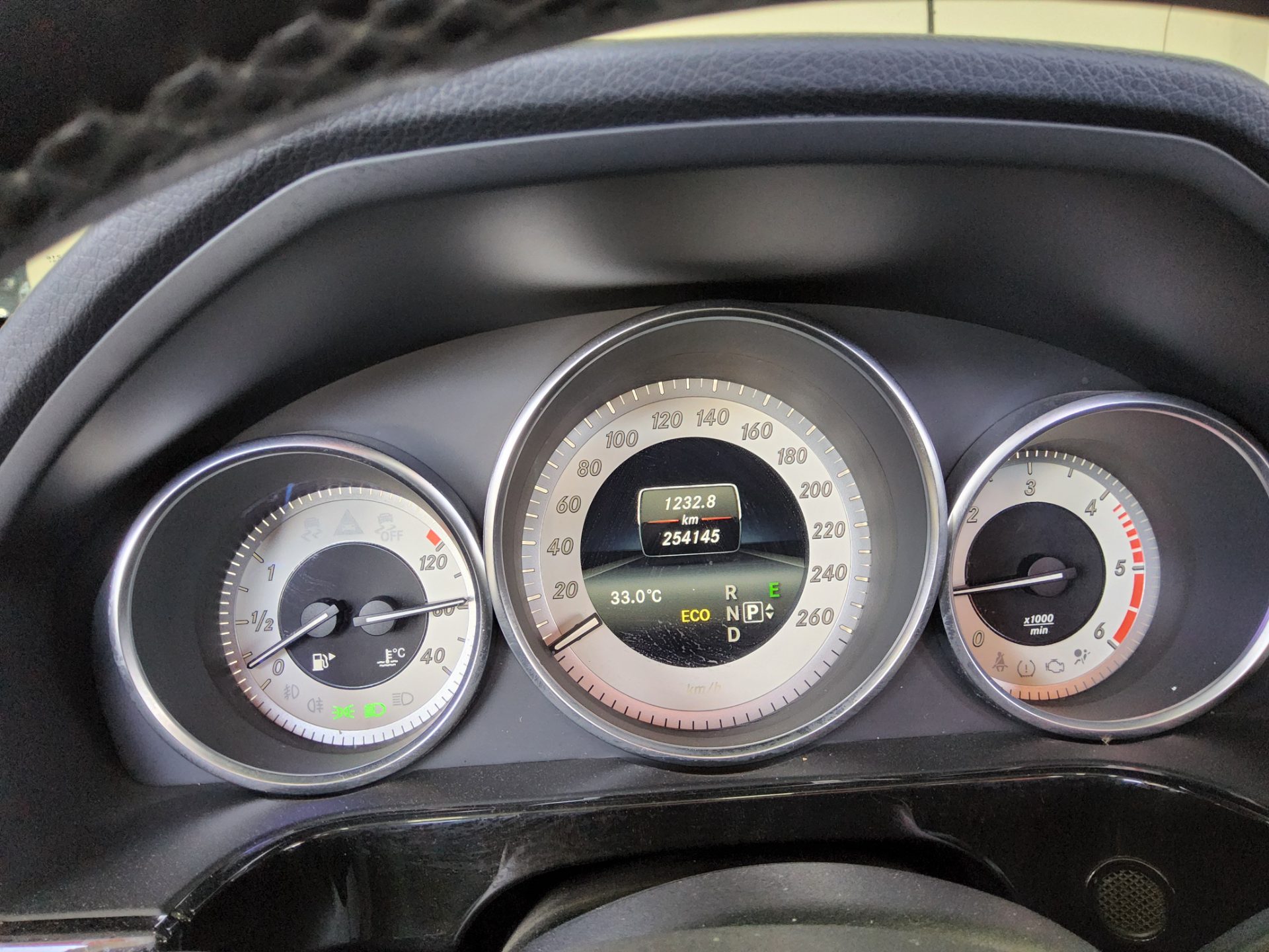 2014 - mercedes-benz e220