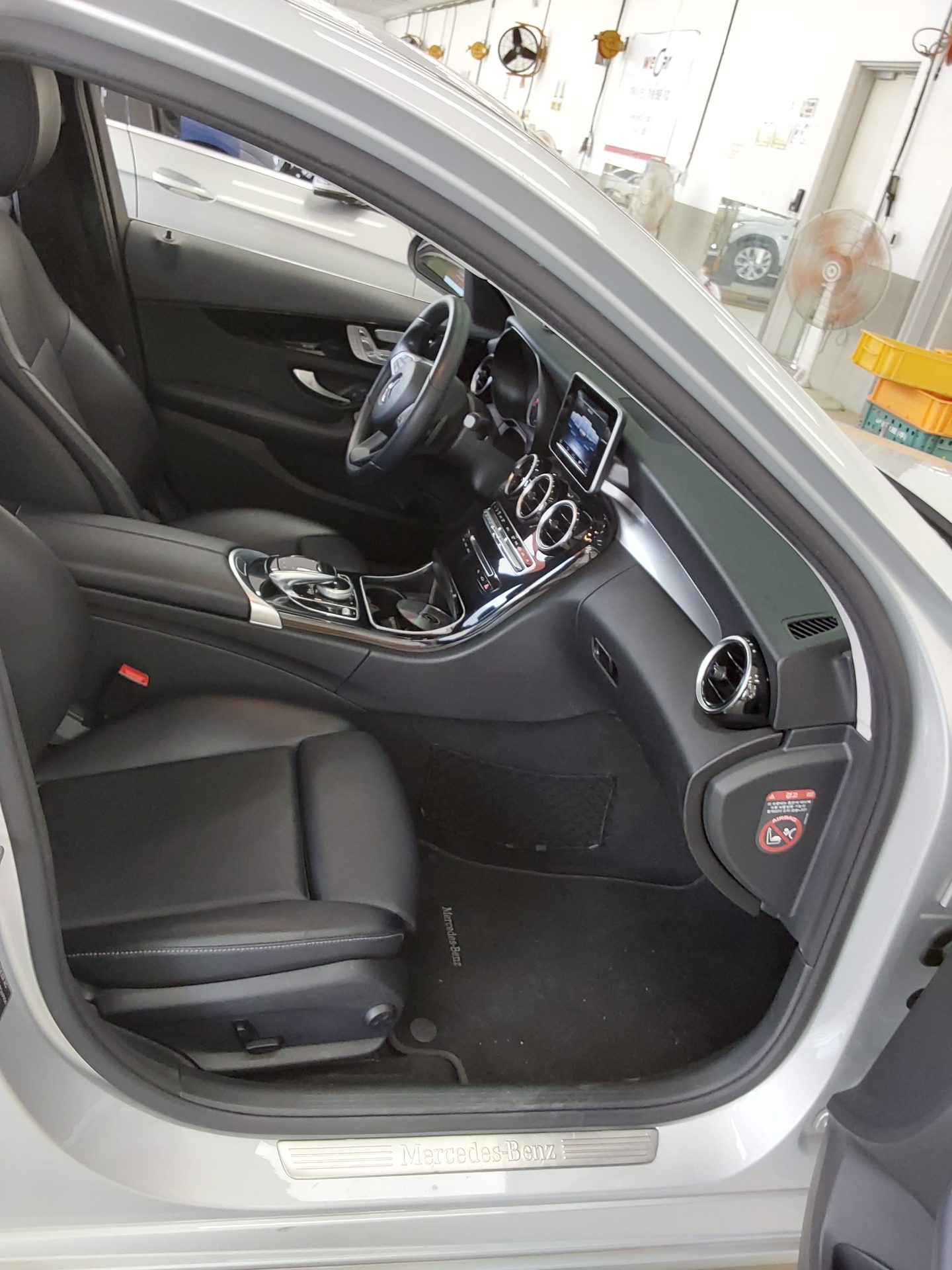 2018 - mercedes-benz c200