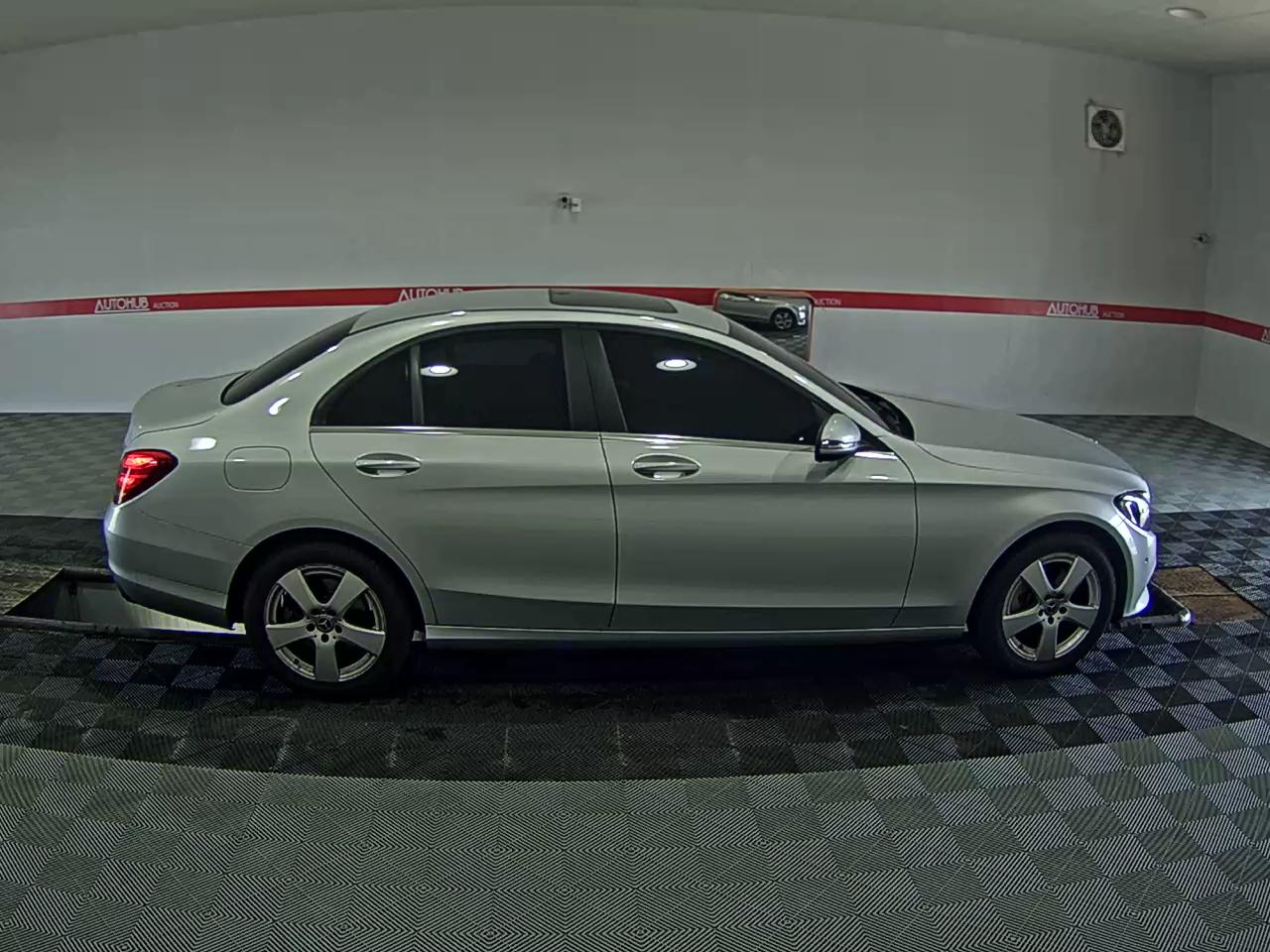 2018 - mercedes-benz c200