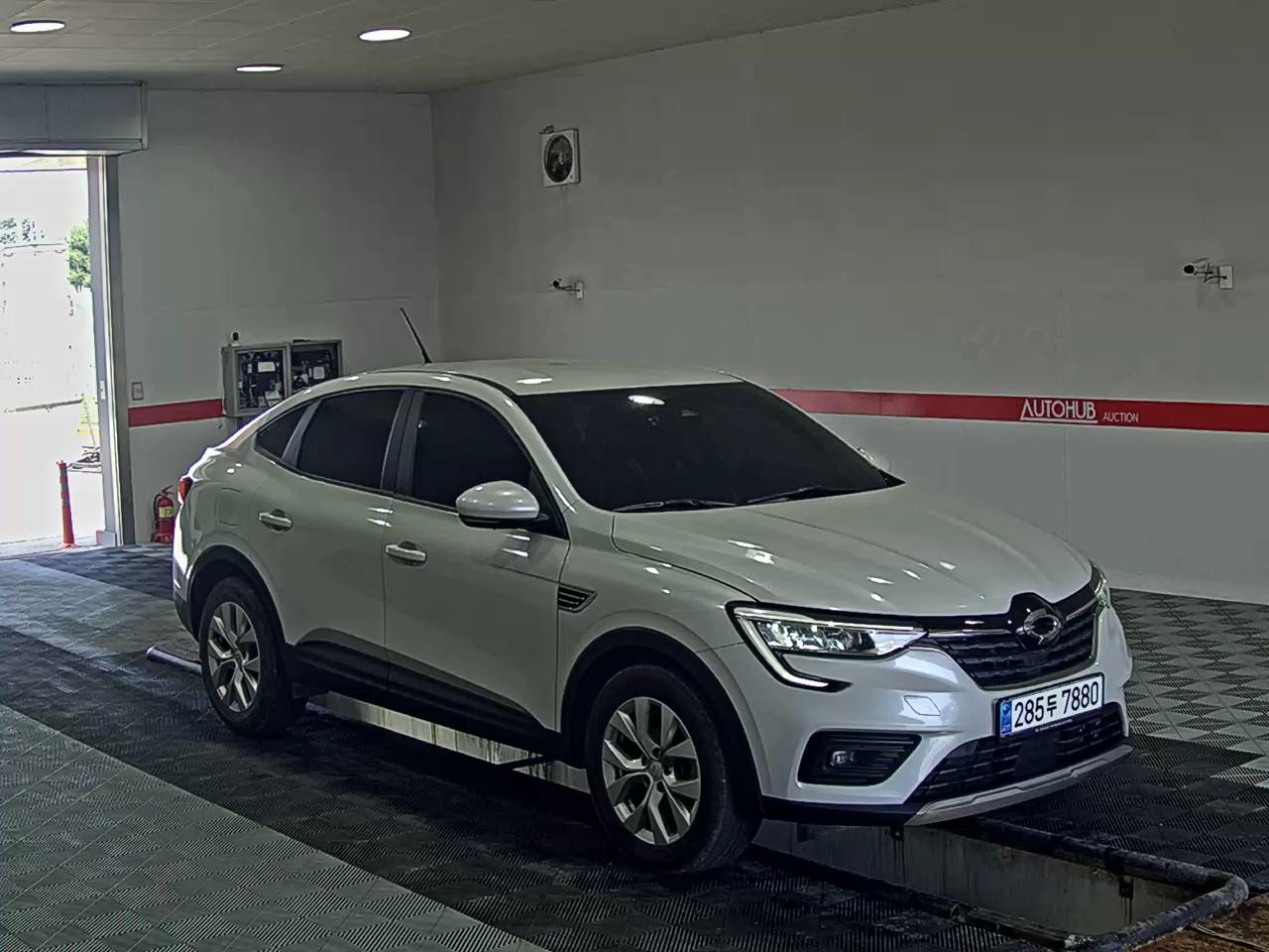 2020 - renault xm3