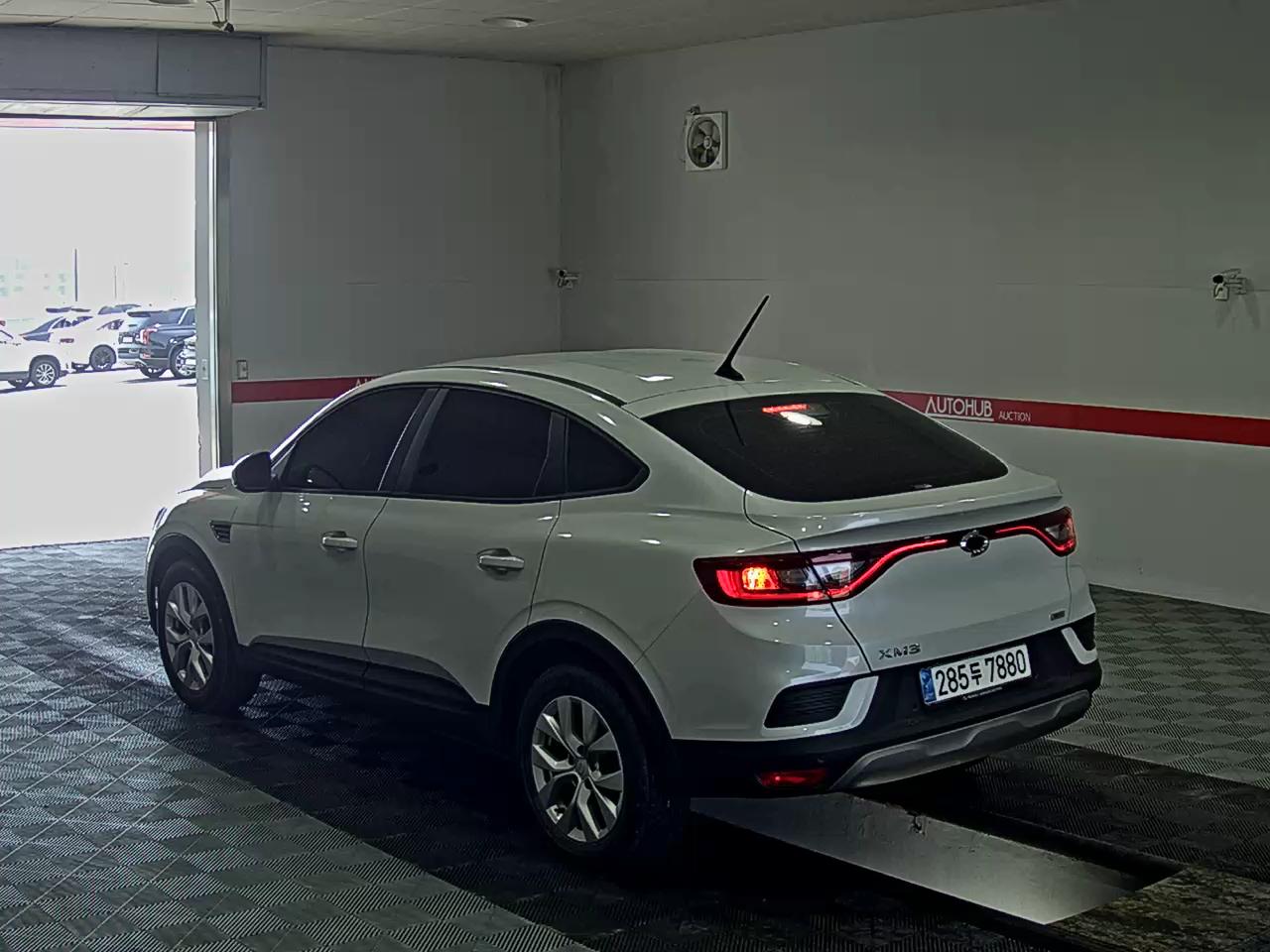 2020 - renault xm3
