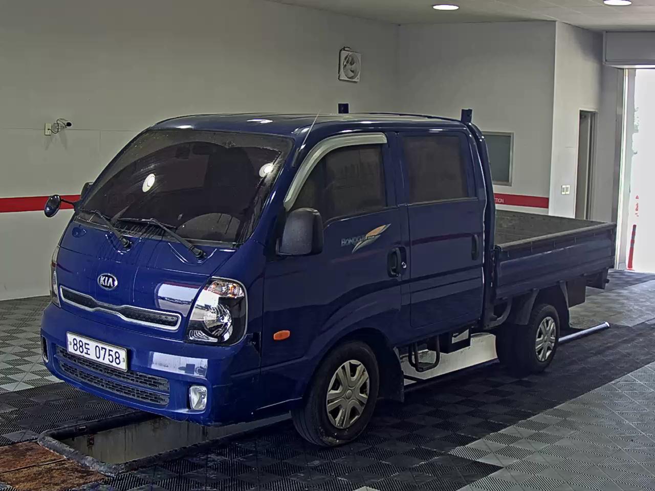 KIA BONGO III CARGO DOUBLE CAB EXTRA WHEELBASE