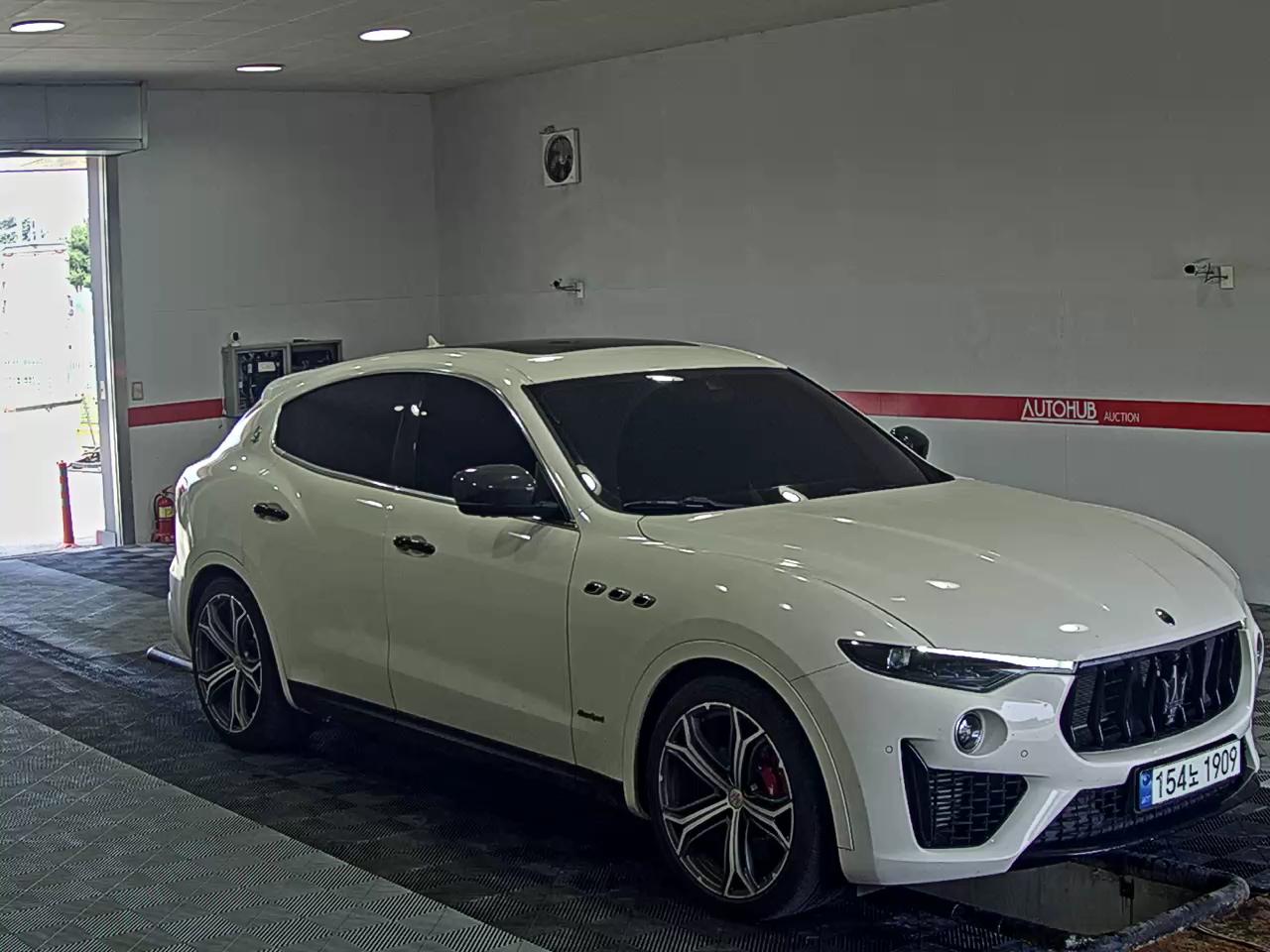 2020 - maserati levante