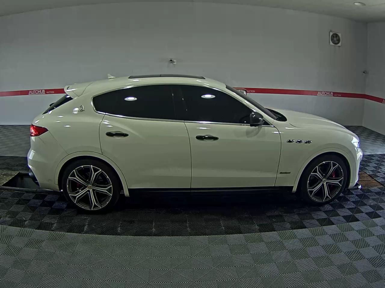 2020 - maserati levante