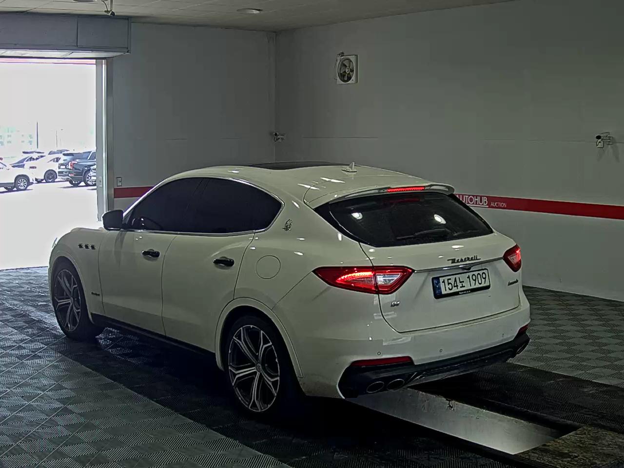 2020 - maserati levante