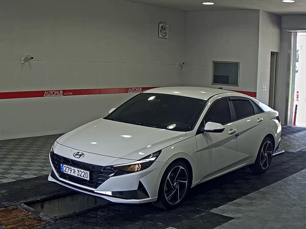HYUNDAI AVANTE (CN7)