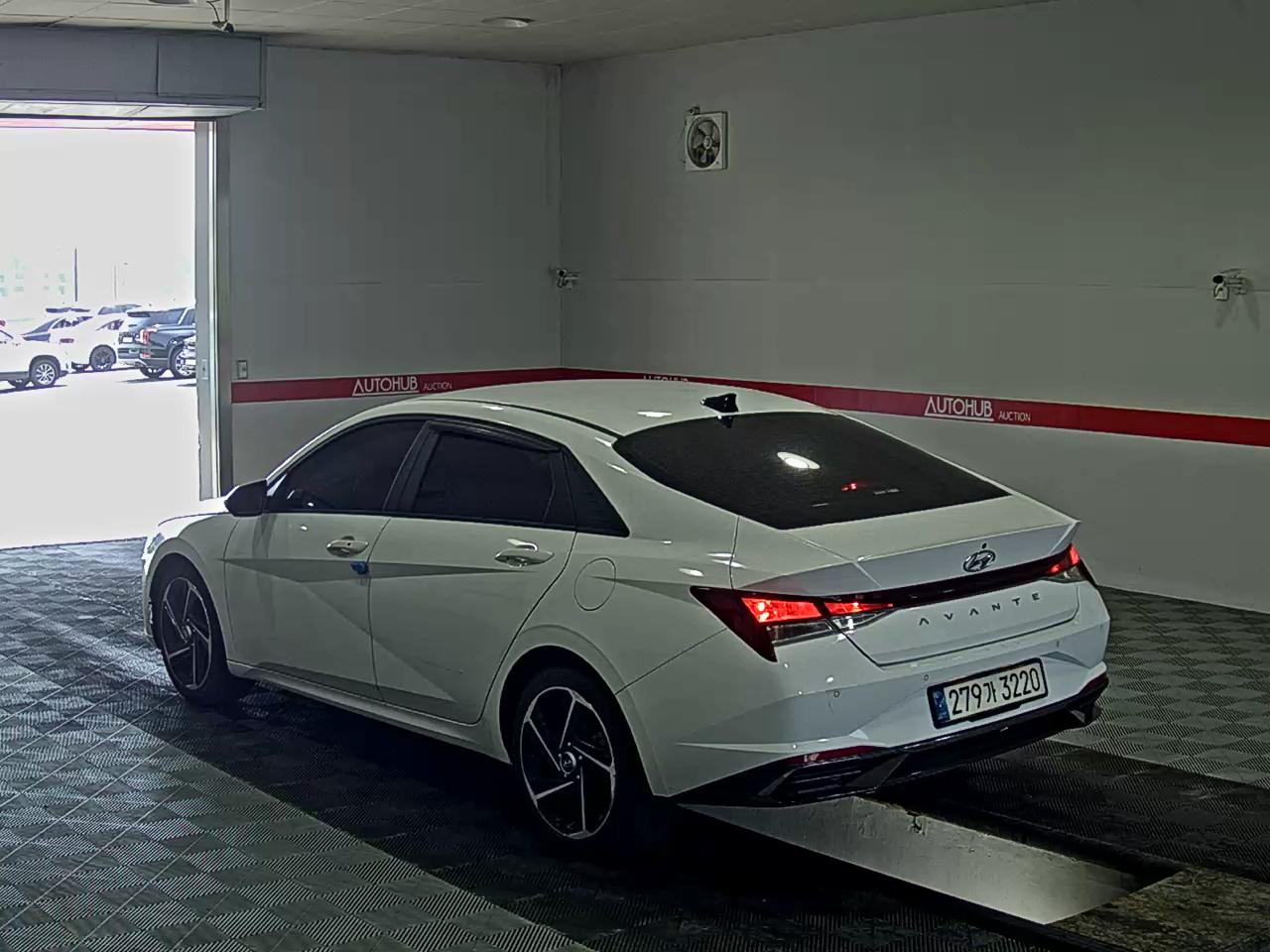 2021 - hyundai avante