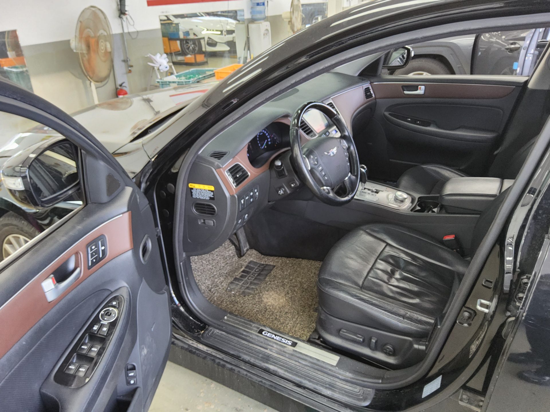 2013 - hyundai bh