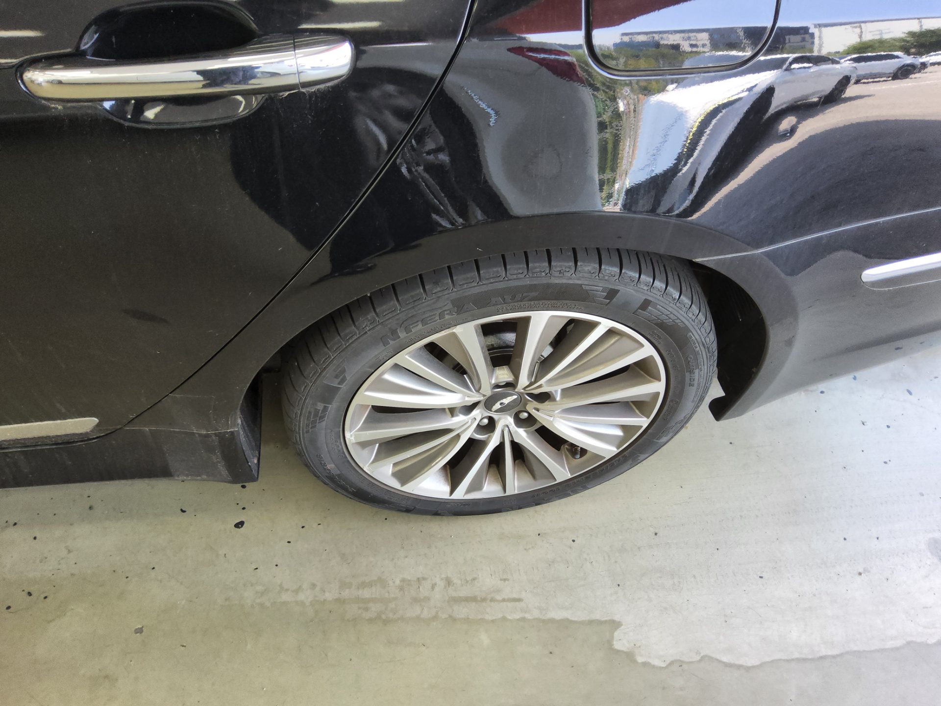 2013 - hyundai bh