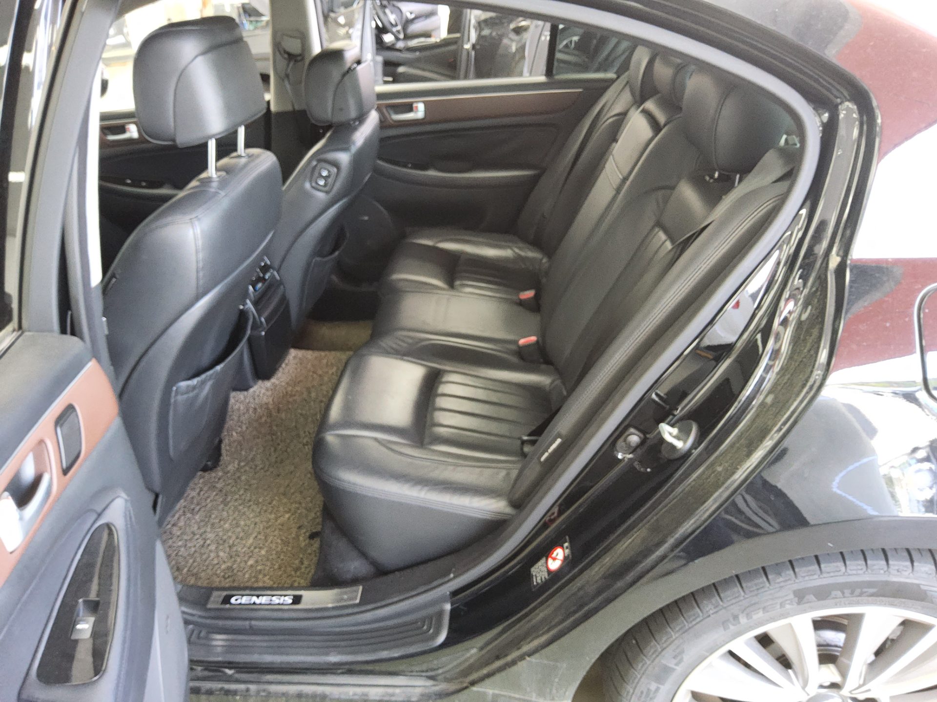 2013 - hyundai bh