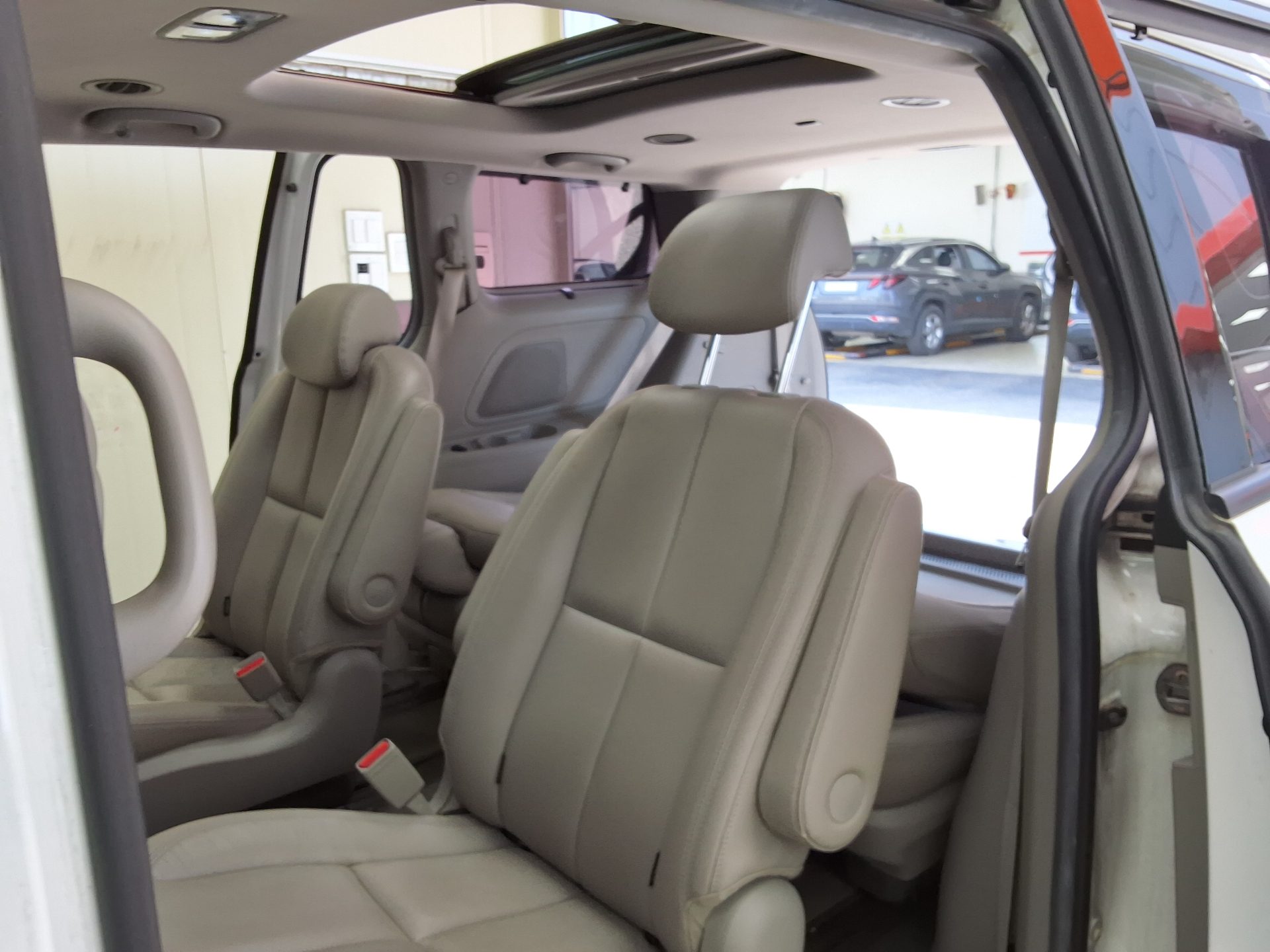 2019 - kia carnival