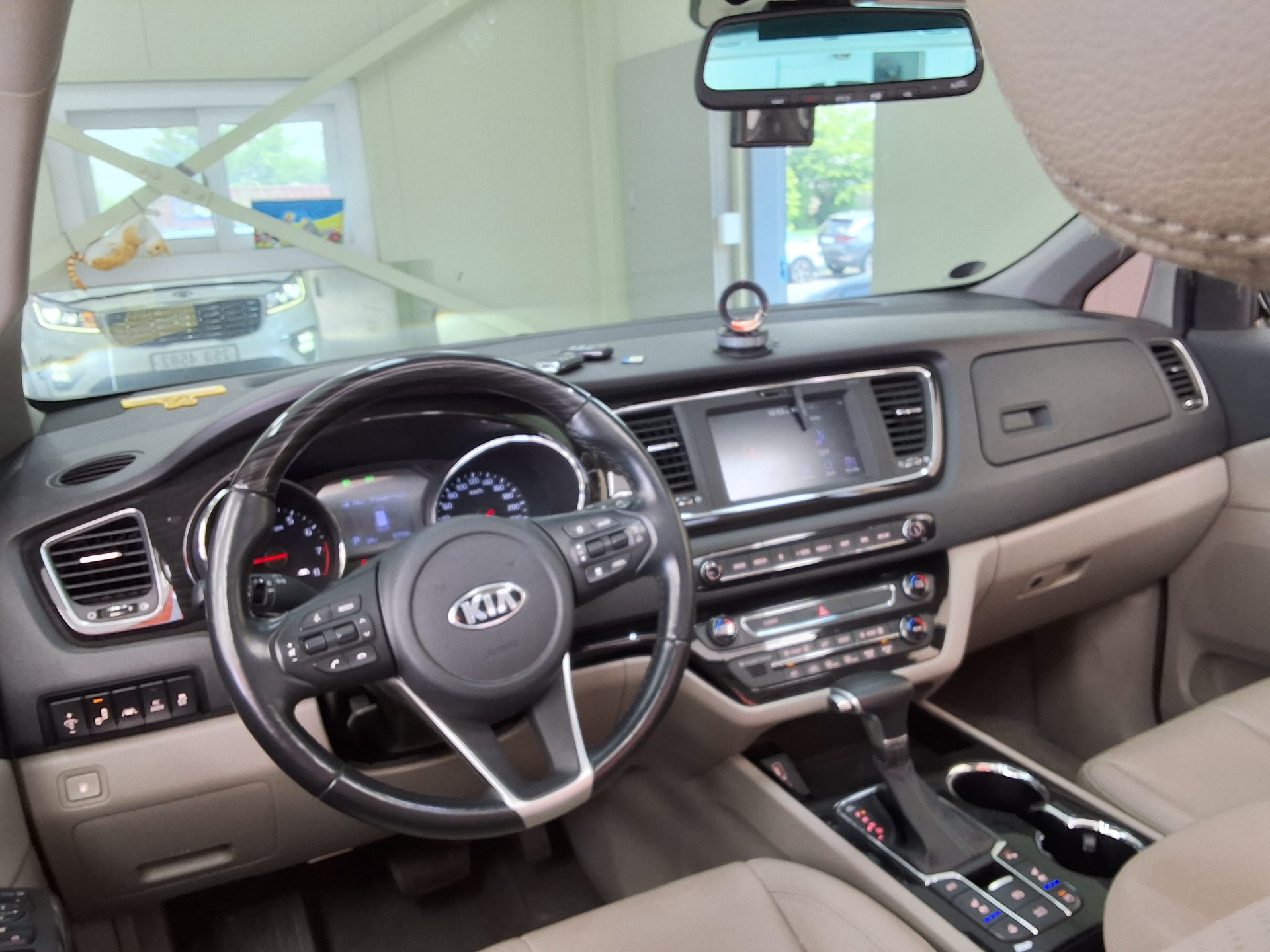 2019 - kia carnival