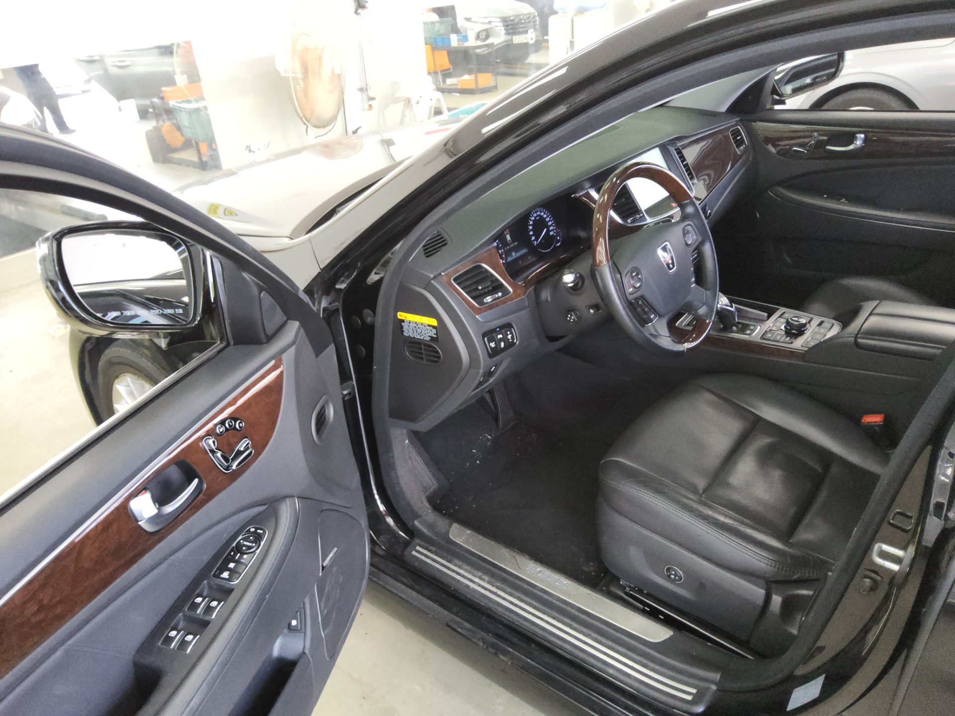 2015 - hyundai equus