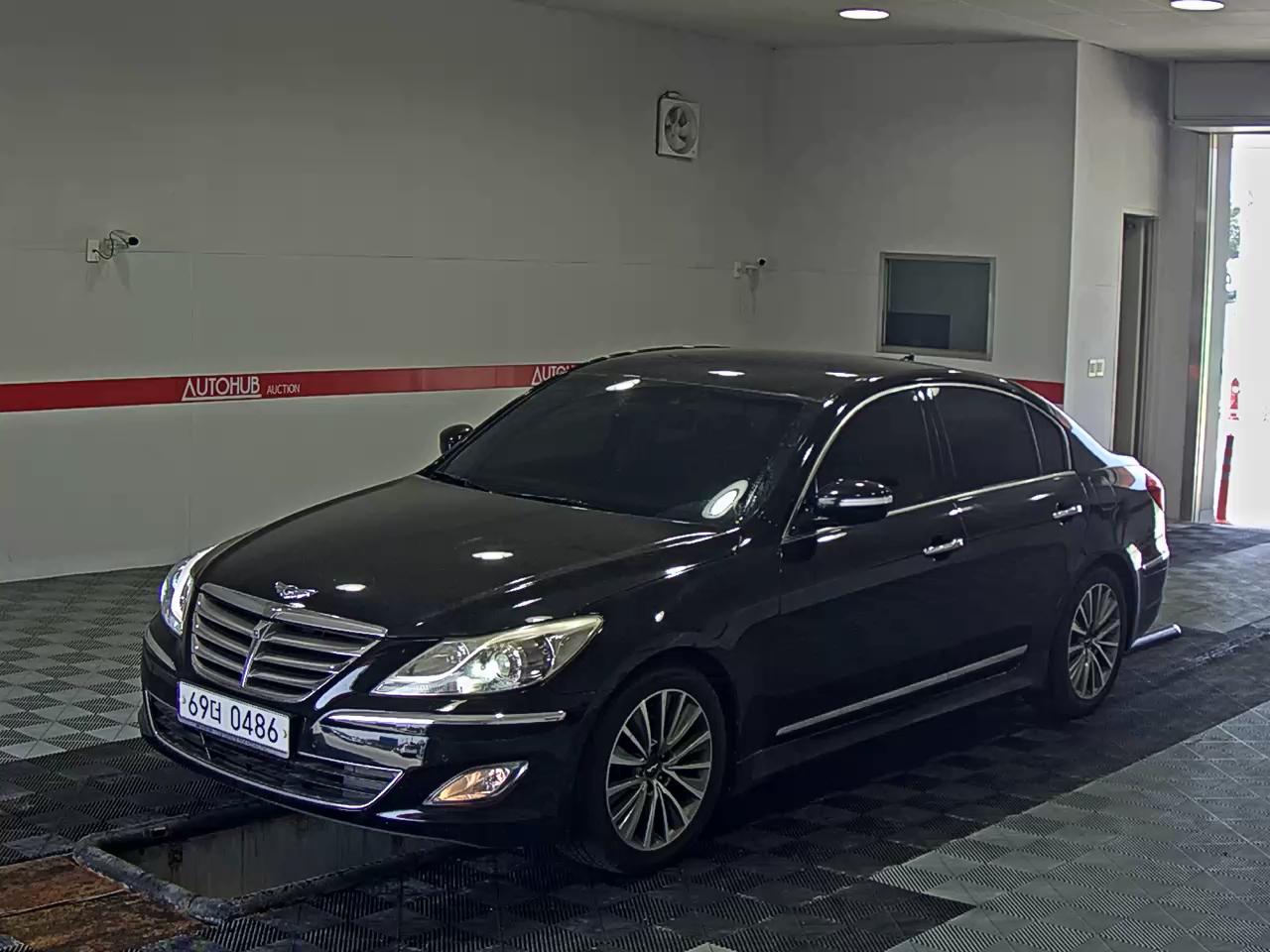 HYUNDAI GENESIS BH 330