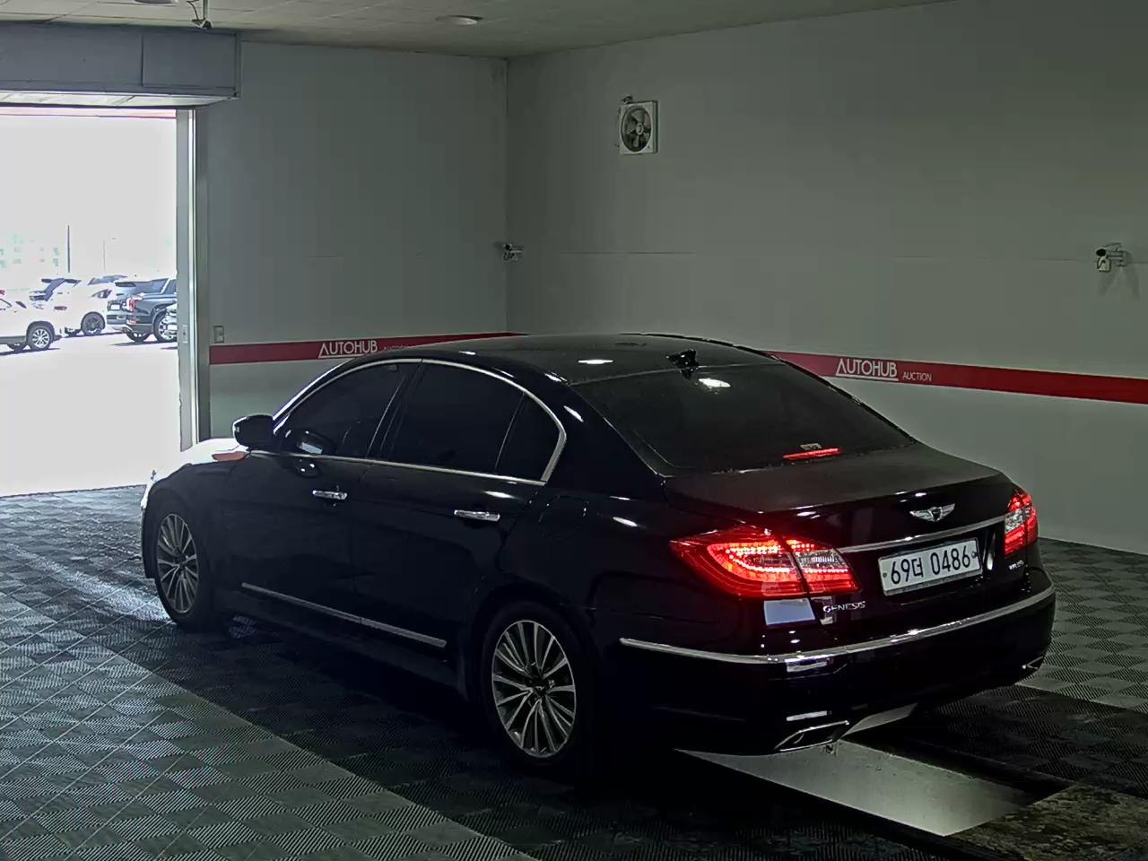 2013 - hyundai bh