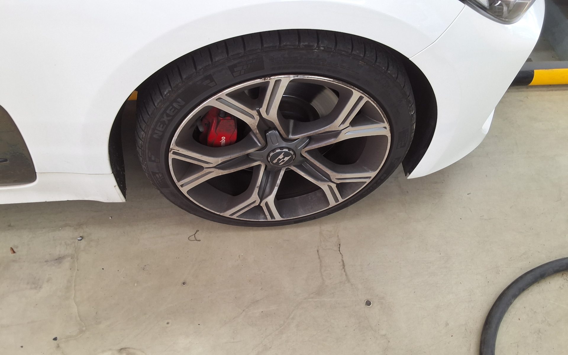 2020 - kia stinger