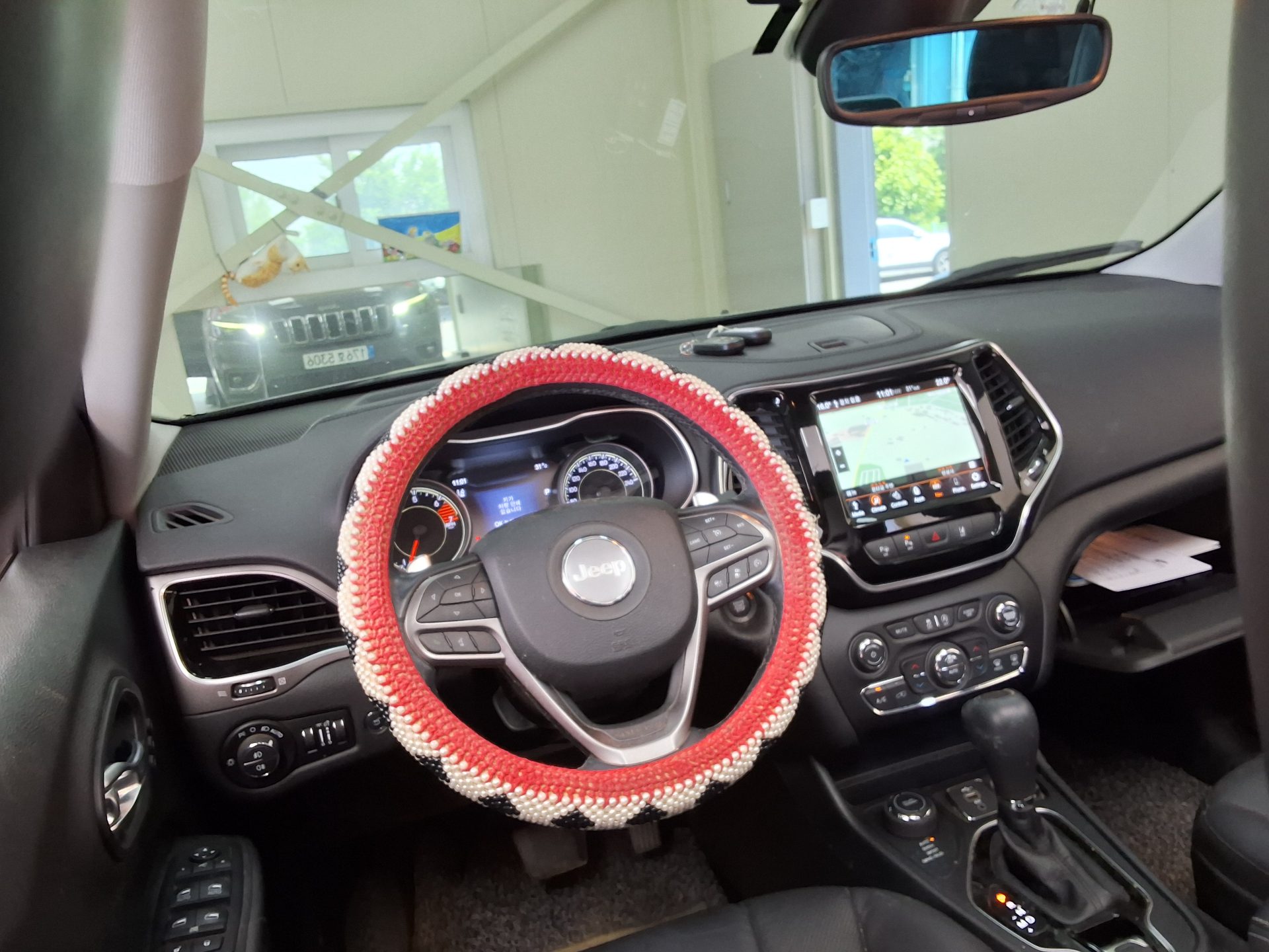 2021 - jeep cherokee