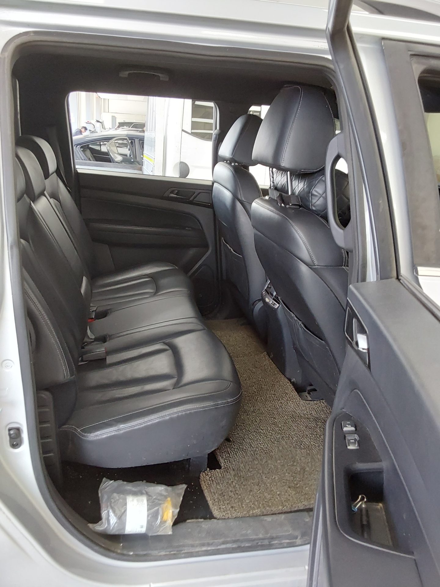 2020 - ssangyong rexton