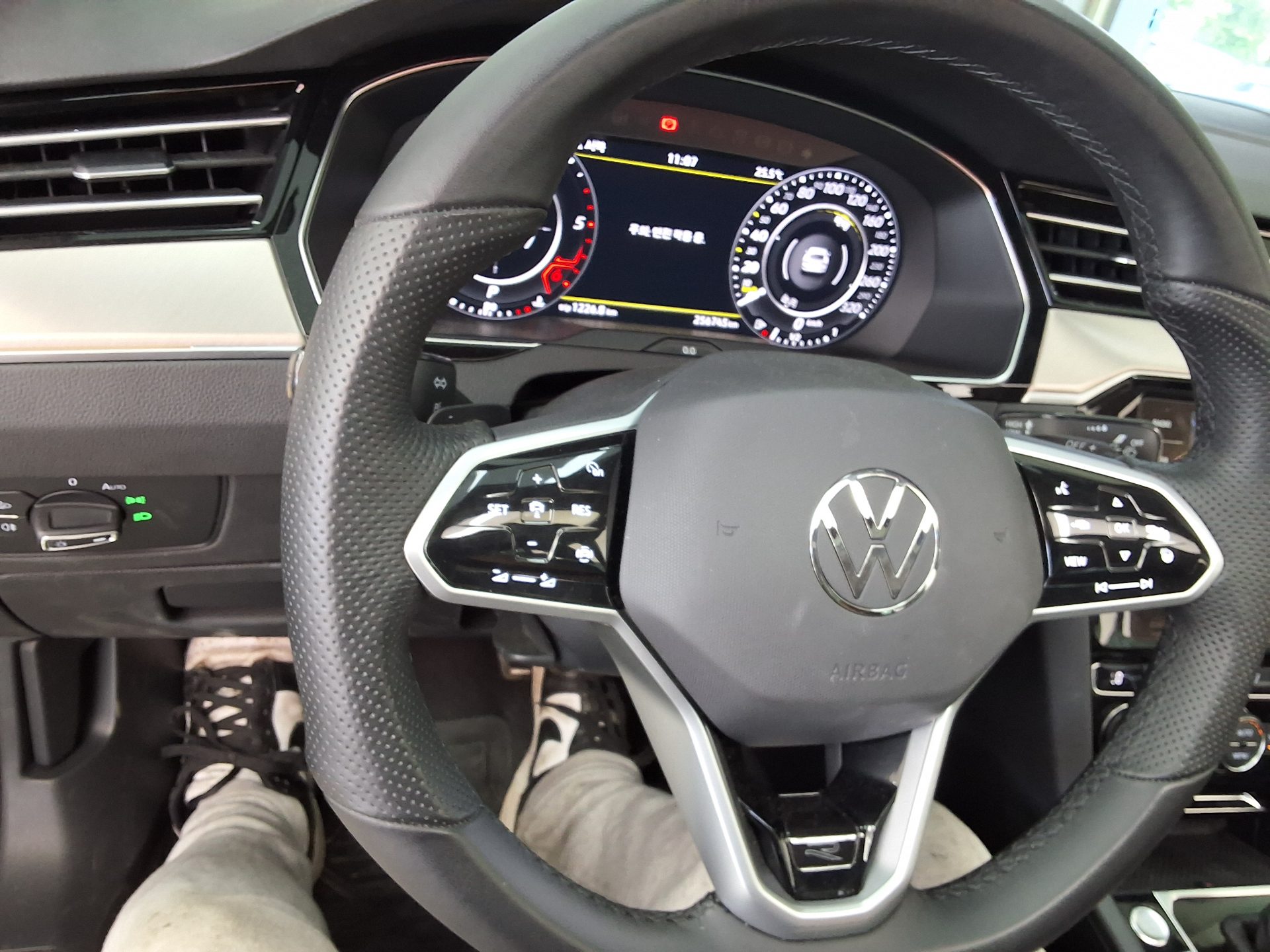 2019 - volkswagen arteon