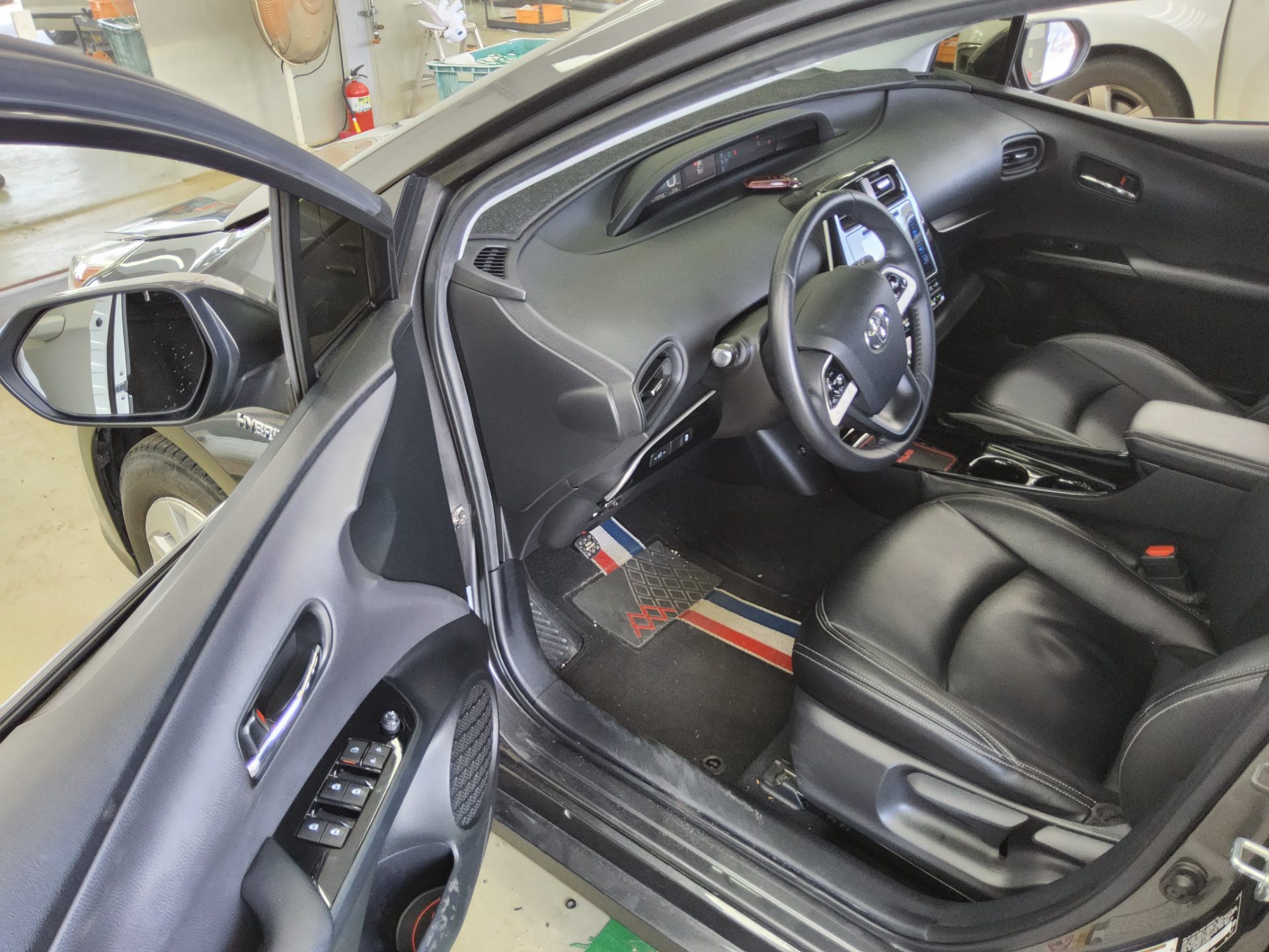 2018 - toyota prius