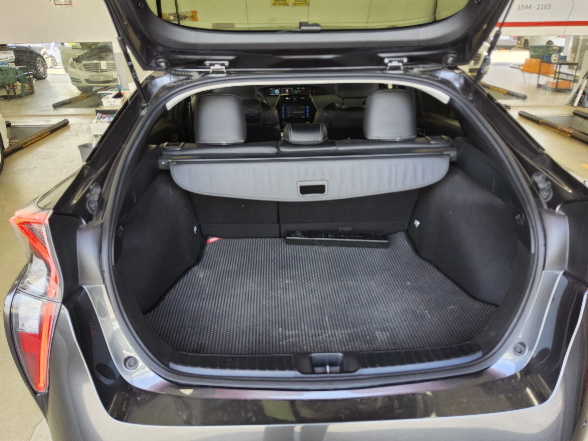 2018 - toyota prius