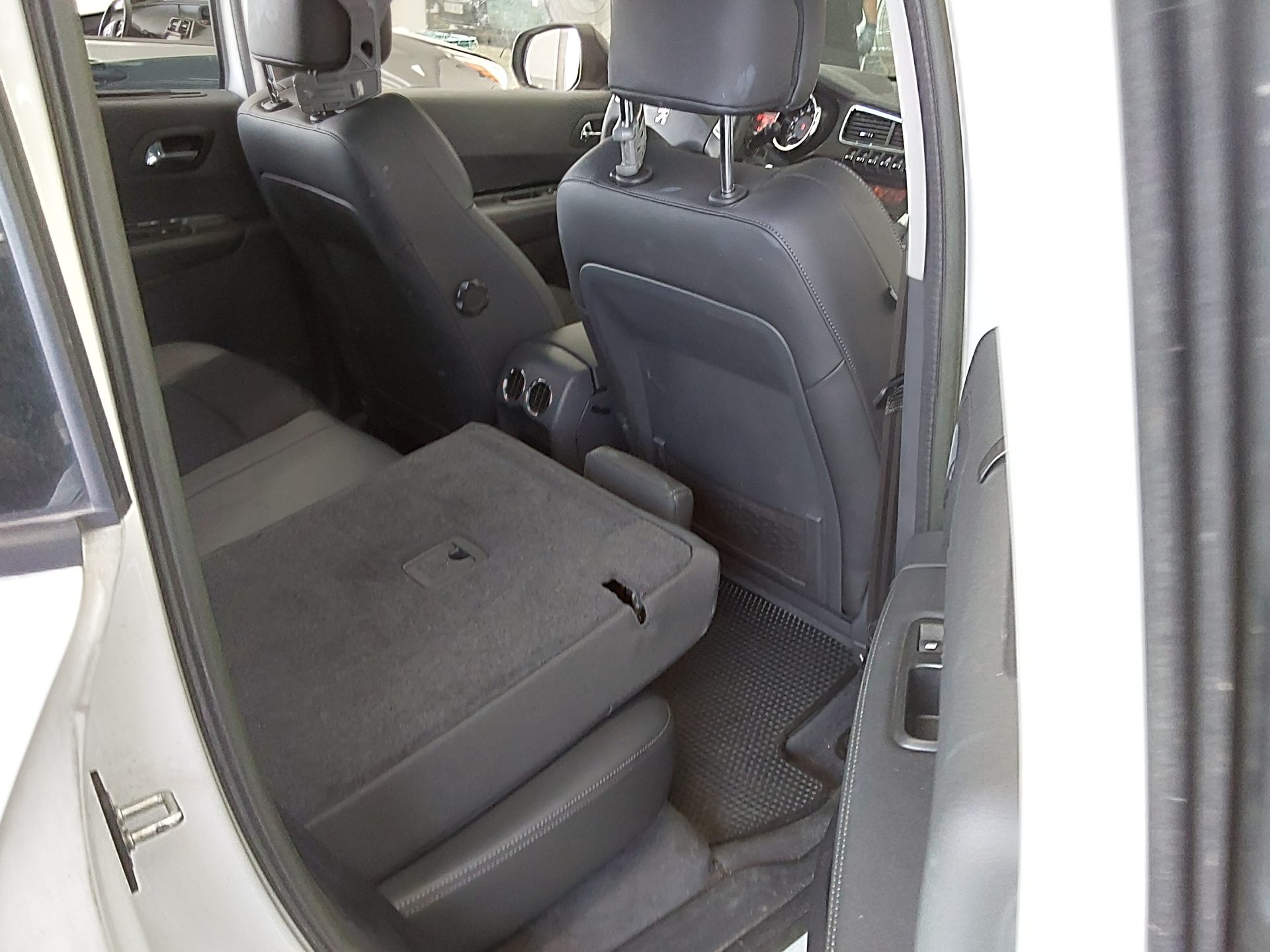 2014 - peugeot 3008