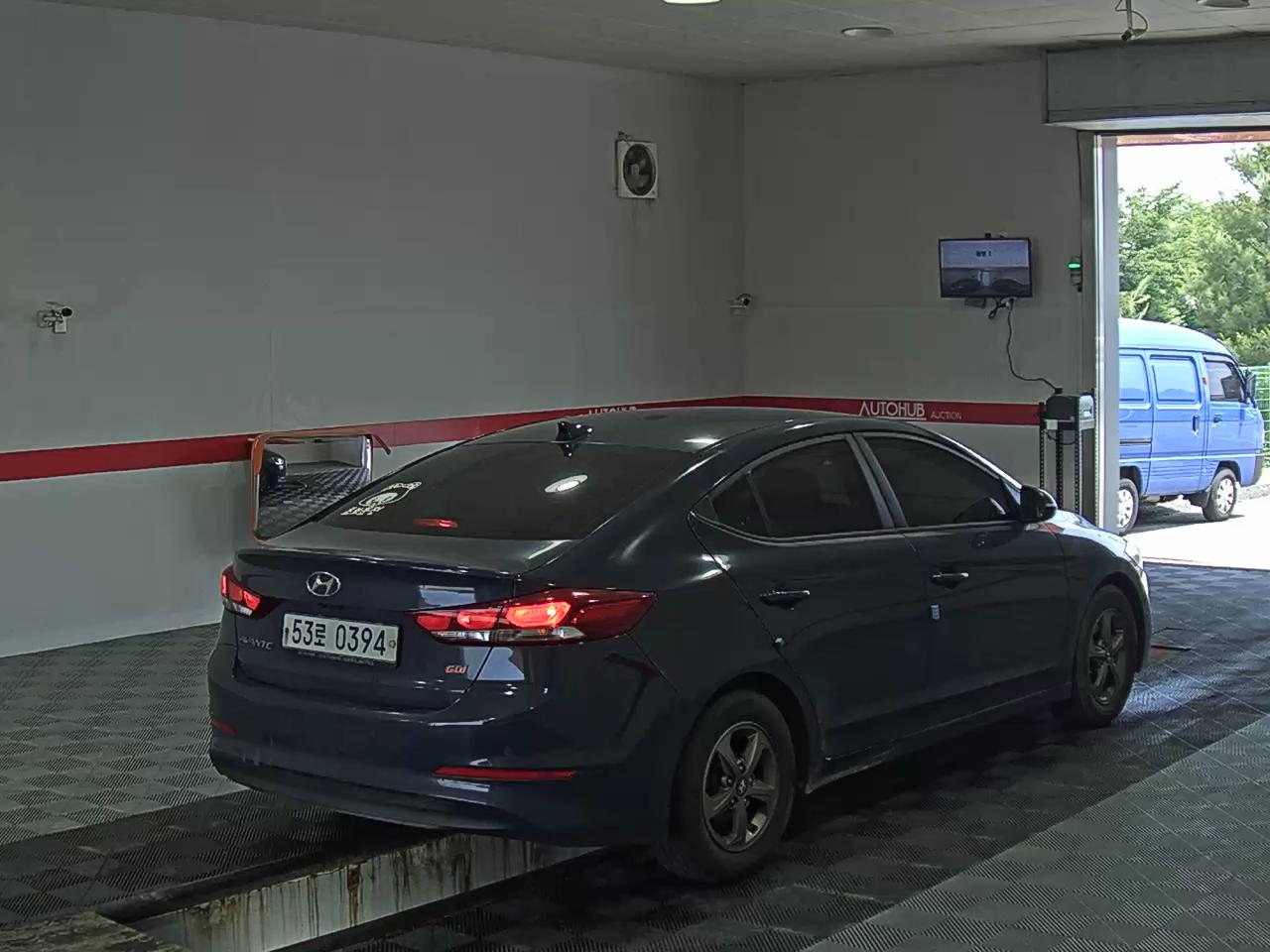 2016 - hyundai avante