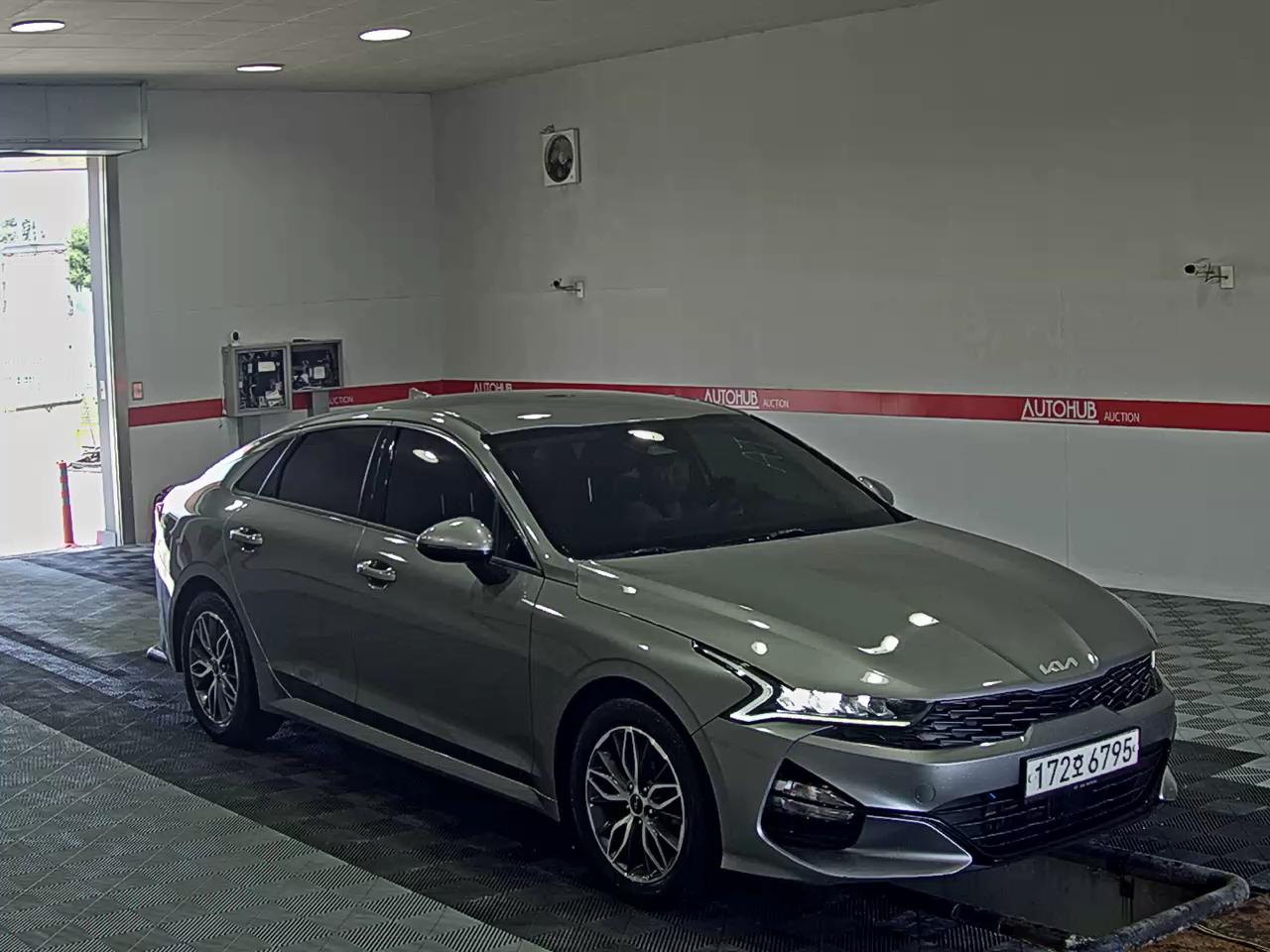 2023 - kia k5