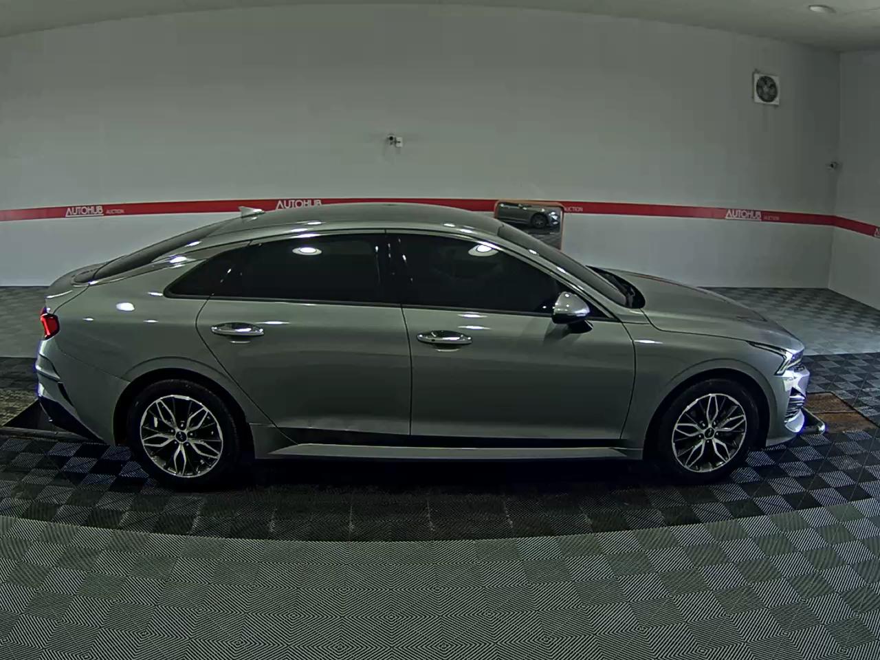 2023 - kia k5