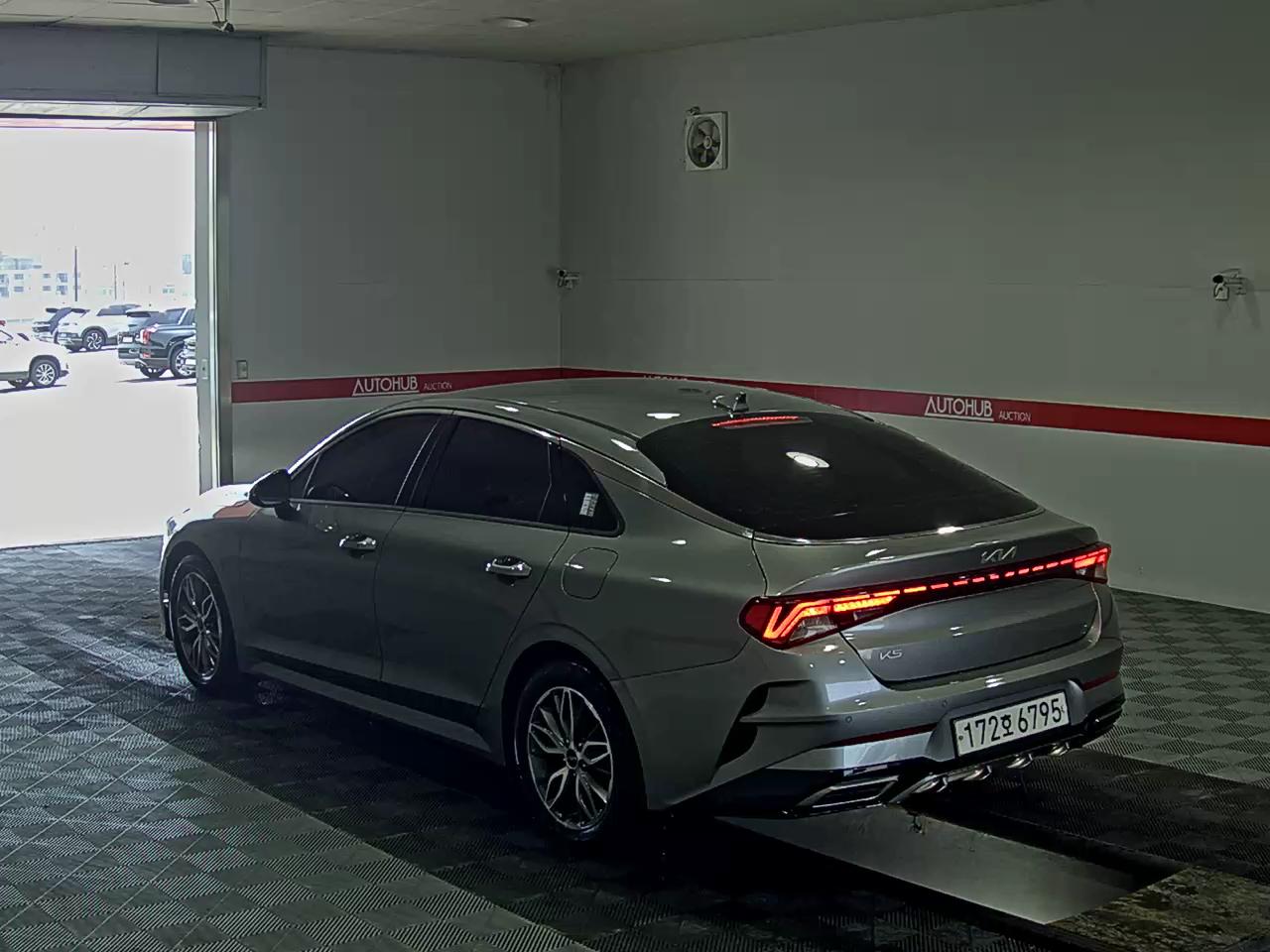 2023 - kia k5