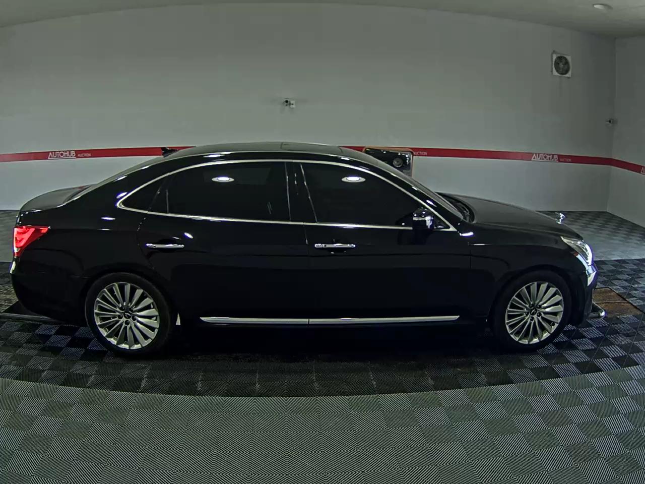 2015 - hyundai equus