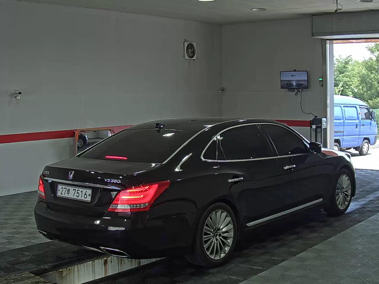 2015 - hyundai equus