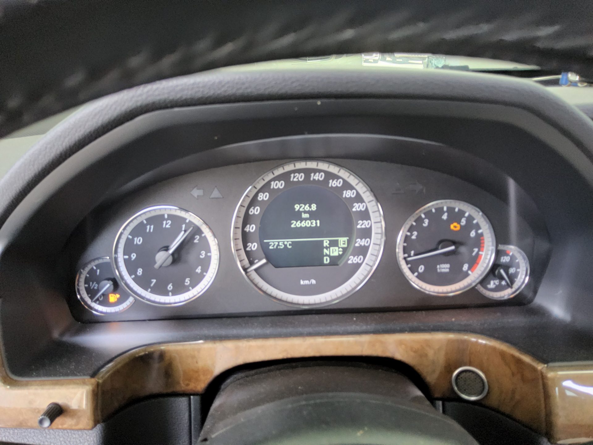 2011 - mercedes-benz e300
