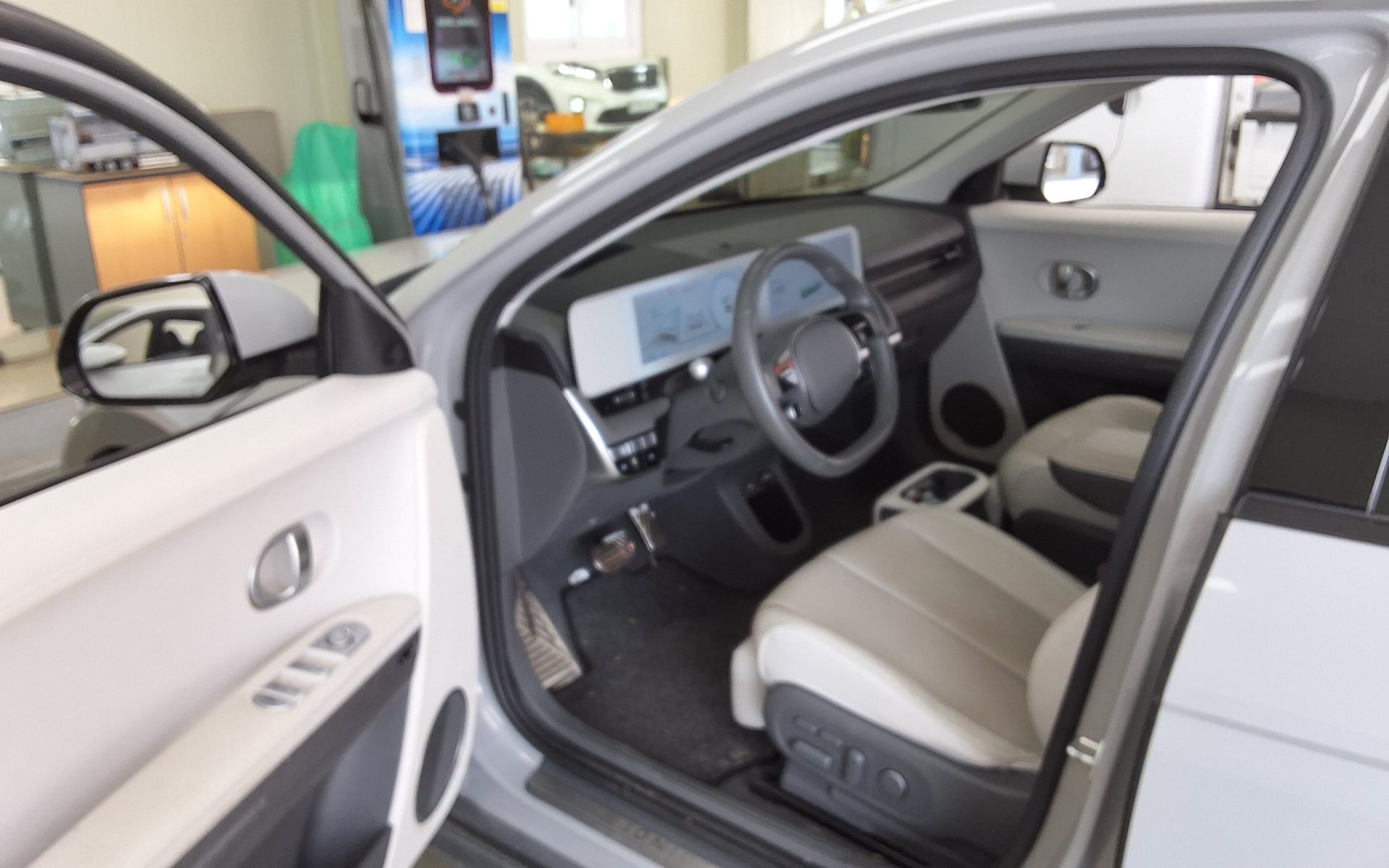 2023 - hyundai ioniq