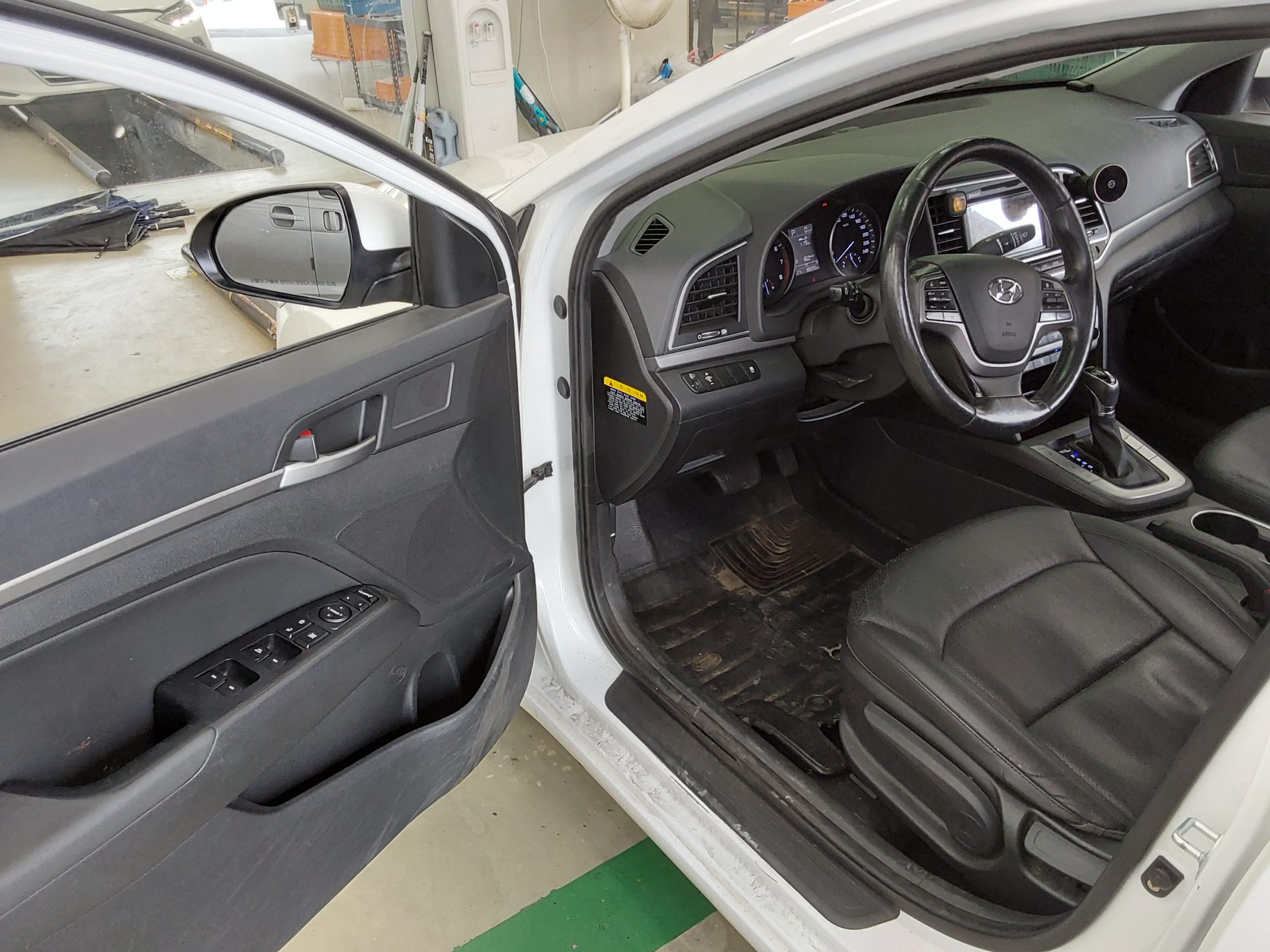 2016 - hyundai avante