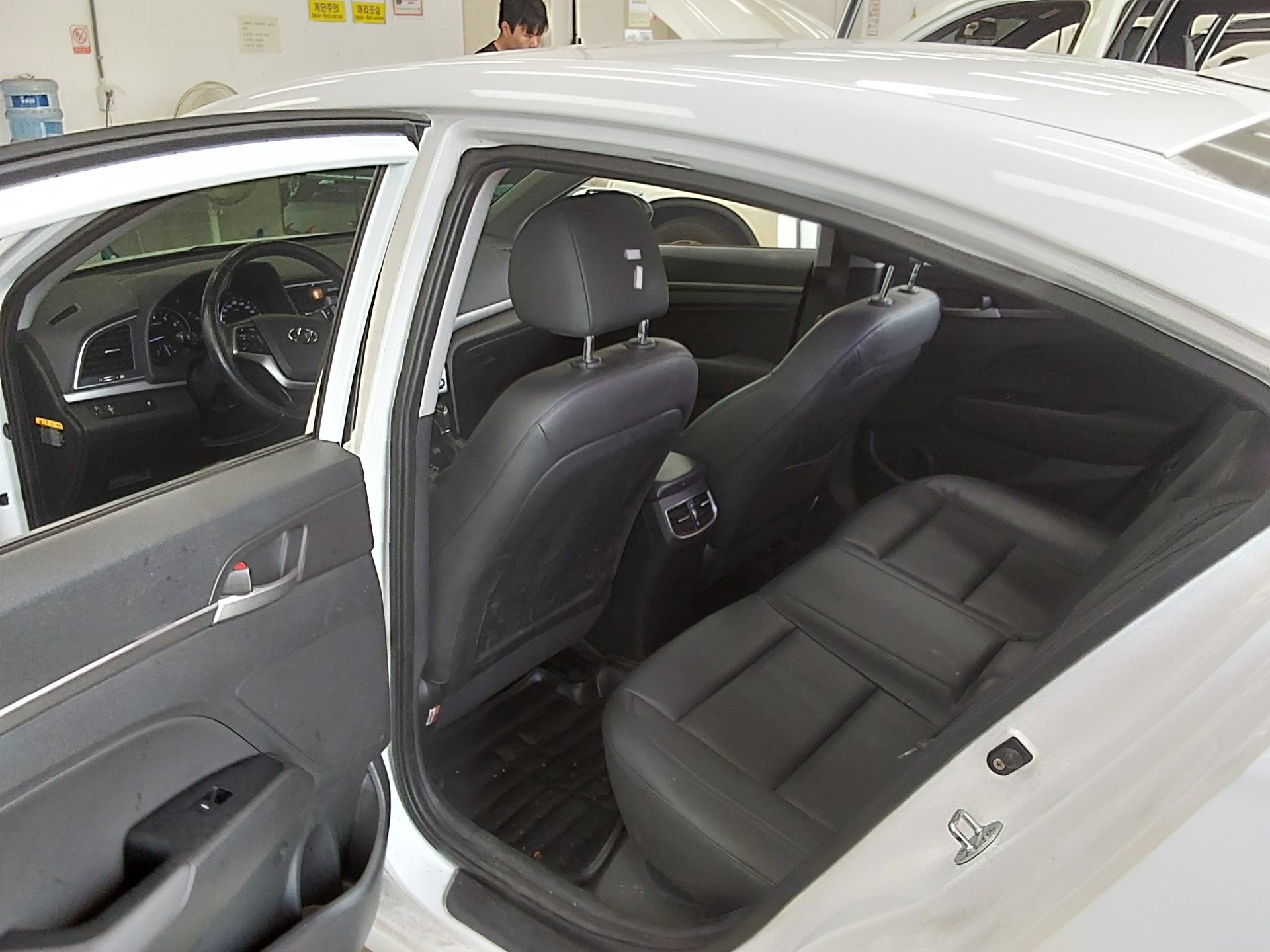 2016 - hyundai avante