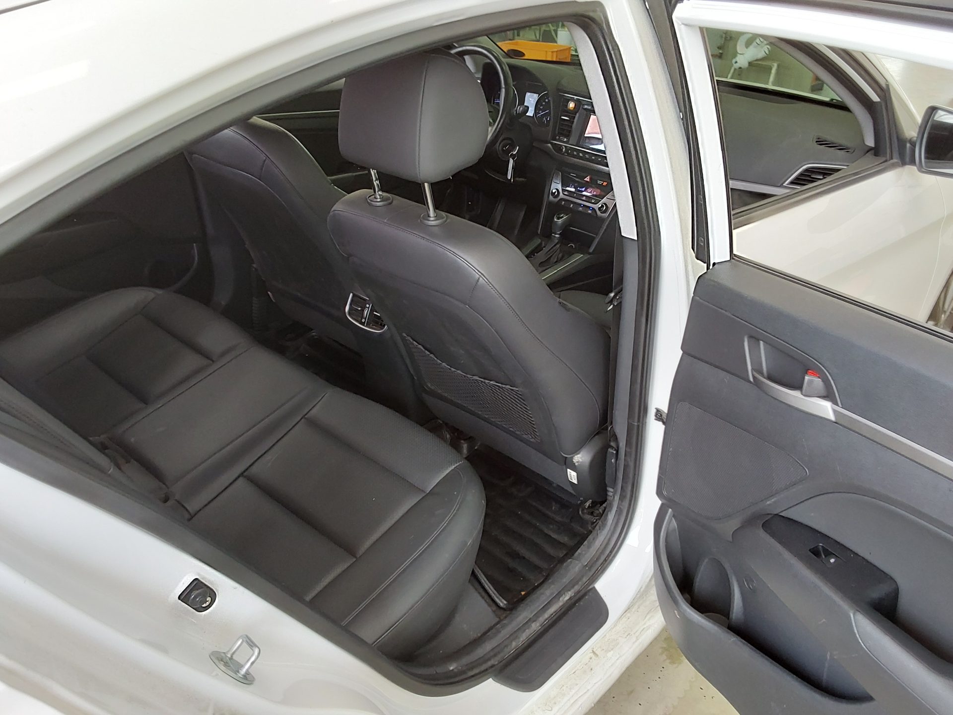 2016 - hyundai avante