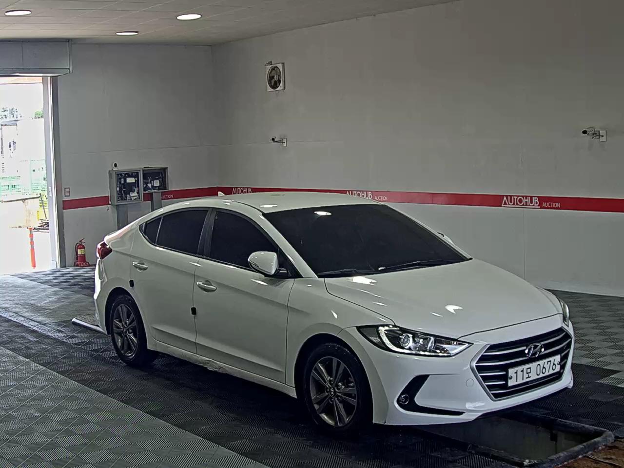 2016 - hyundai avante