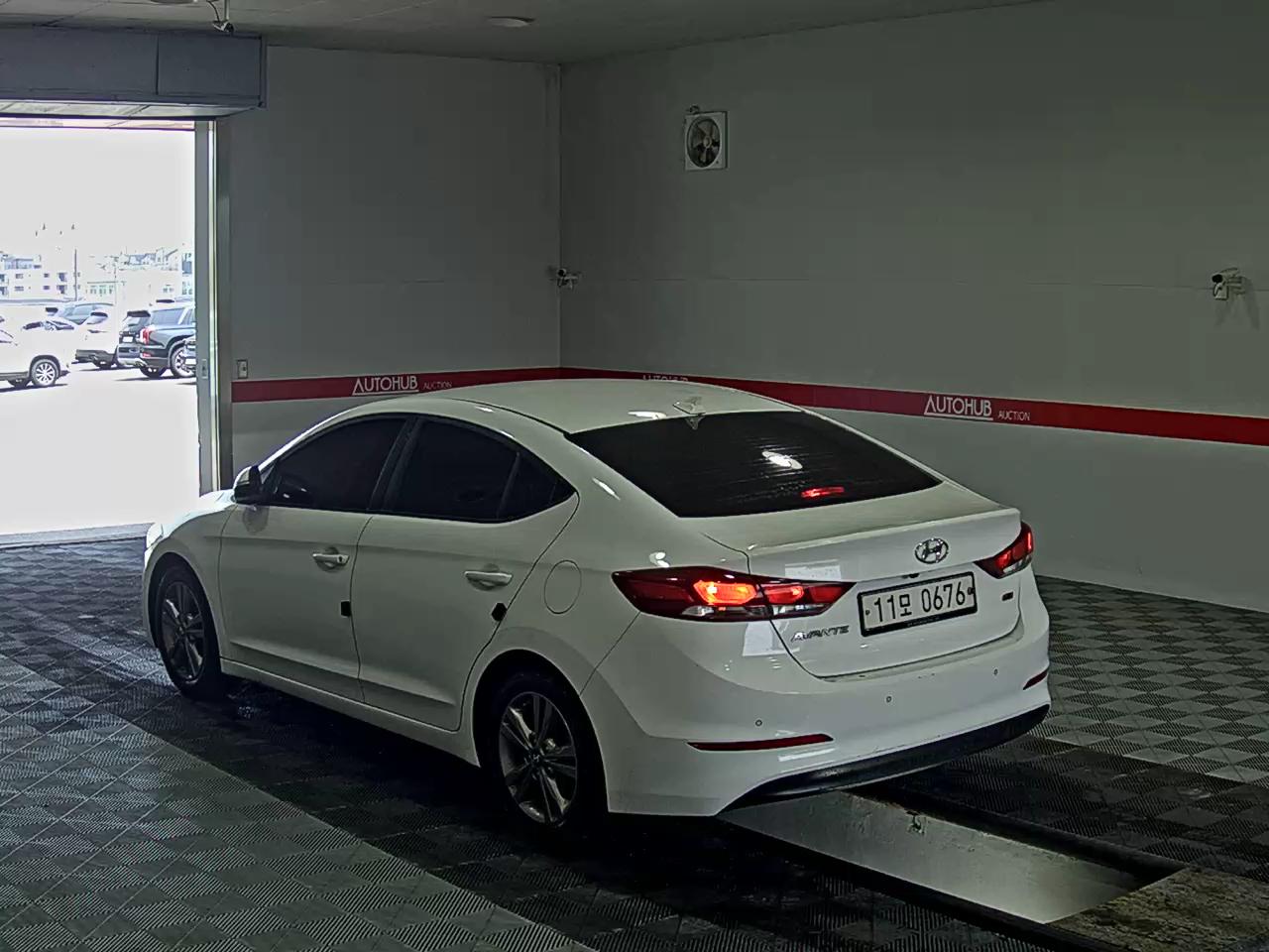2016 - hyundai avante