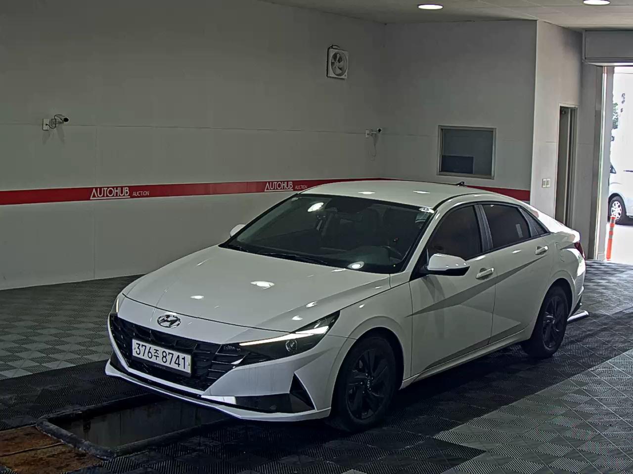 HYUNDAI AVANTE (CN7)