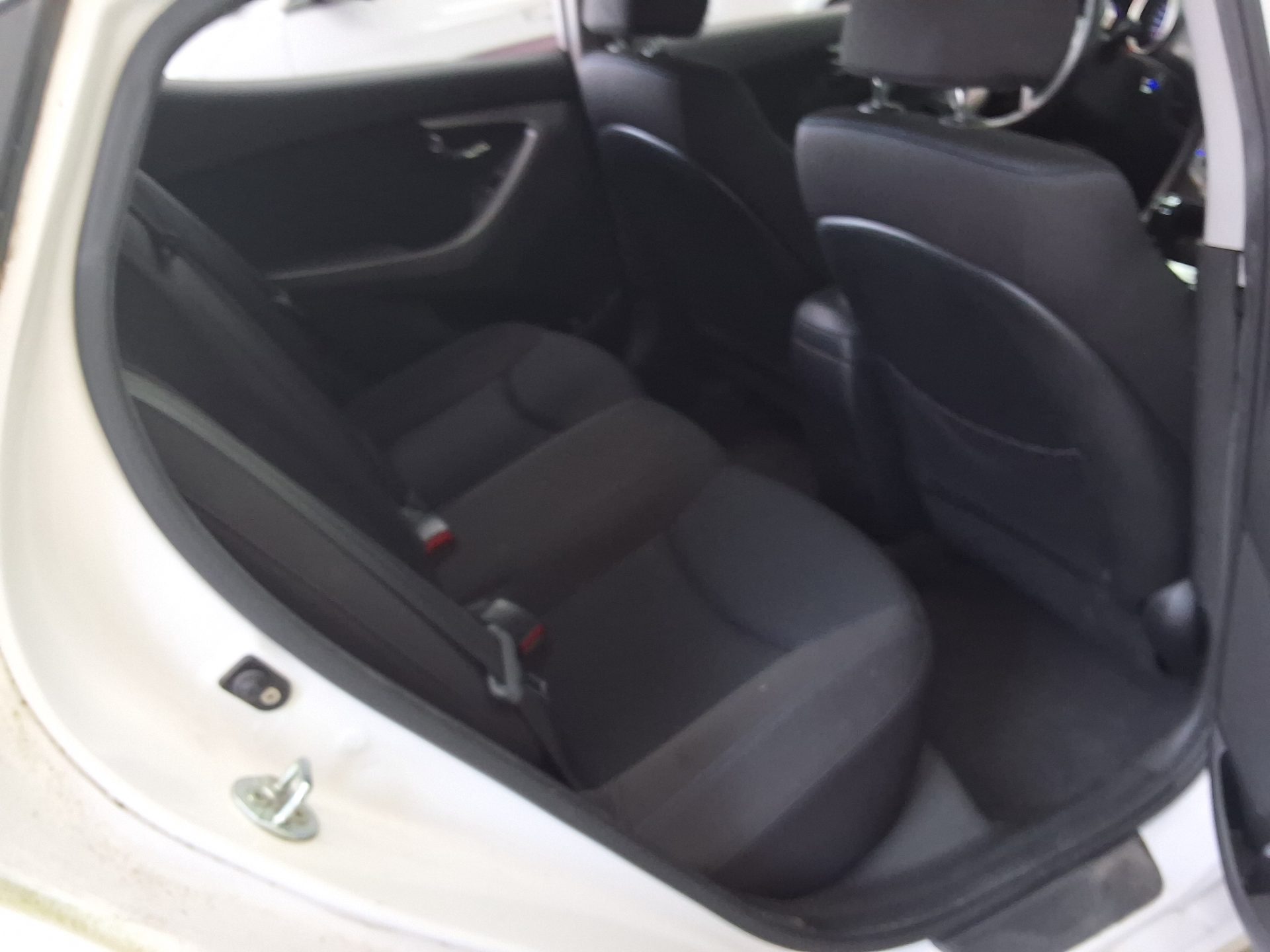 2012 - hyundai avante