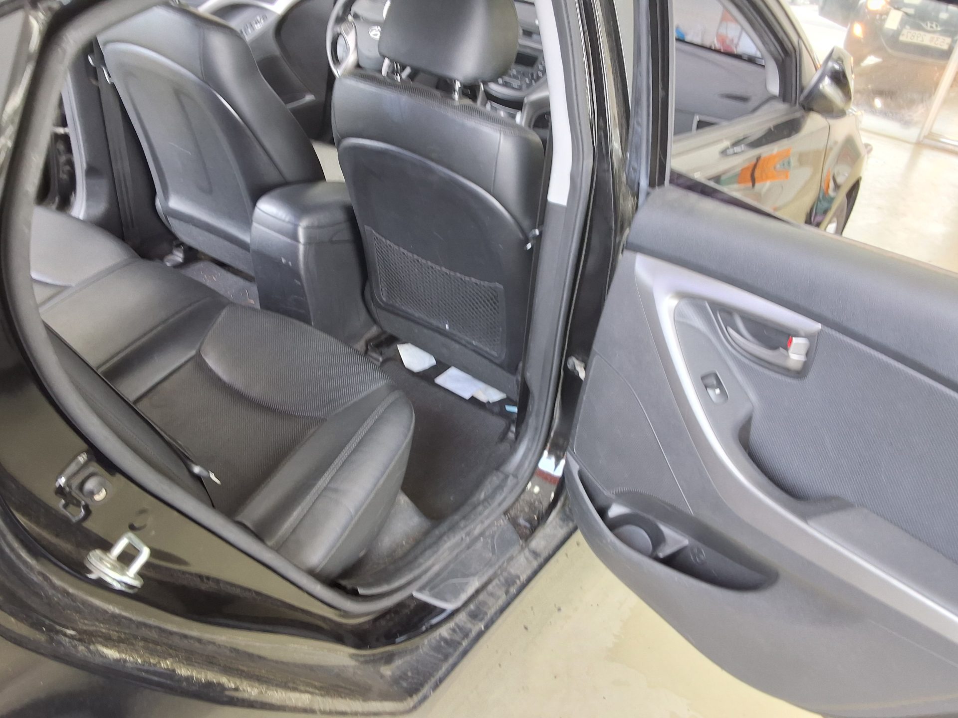 2014 - hyundai avante