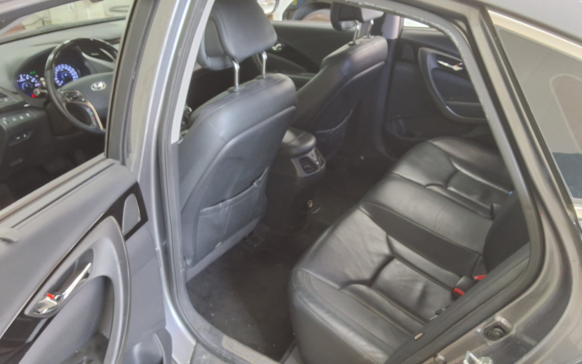 2012 - hyundai grandeur