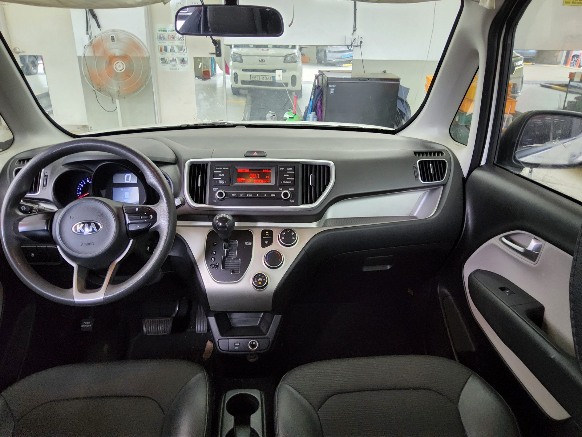 2021 - kia ray